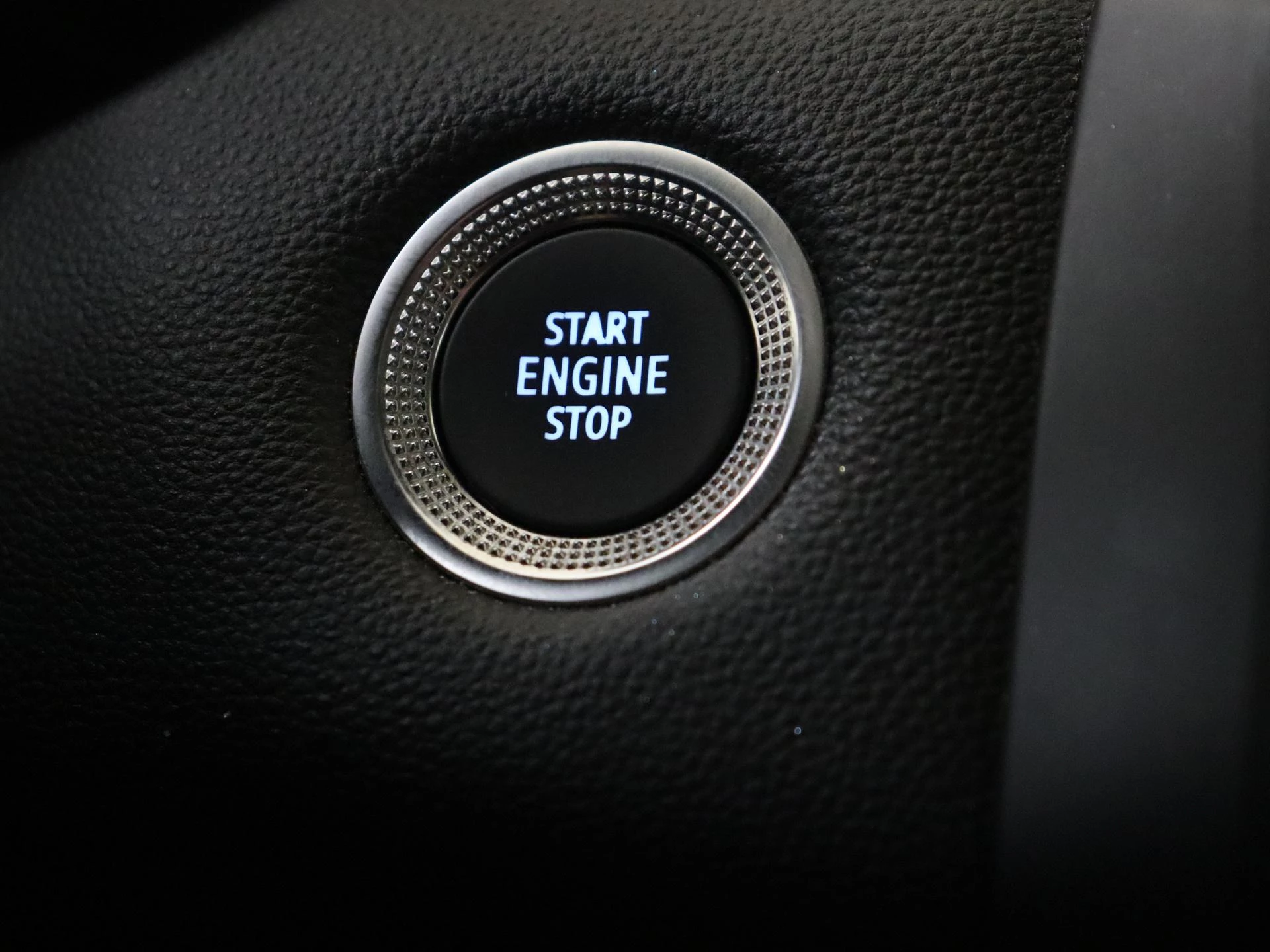 Renault-Captur-image-19