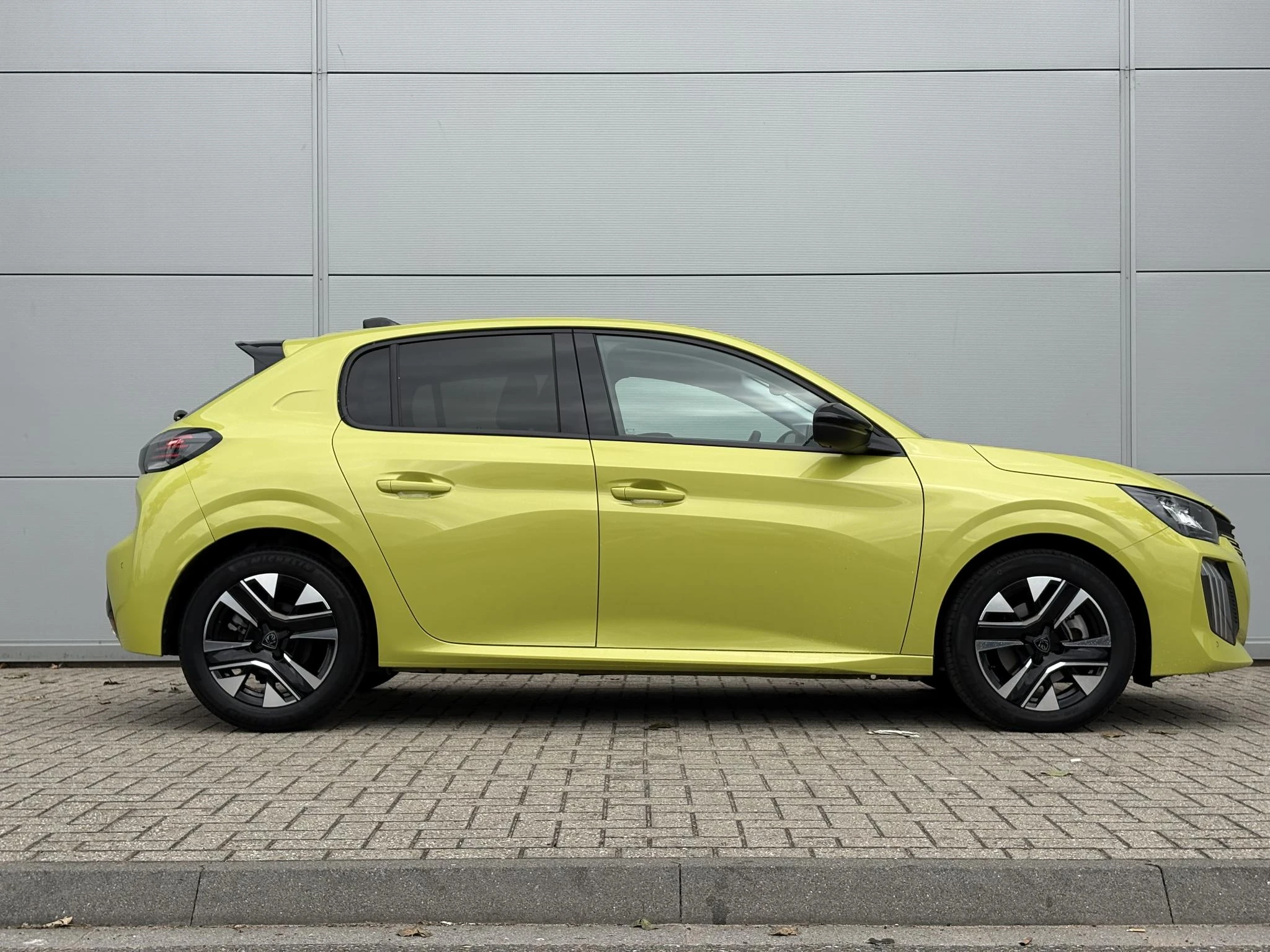 Peugeot-208-image-6