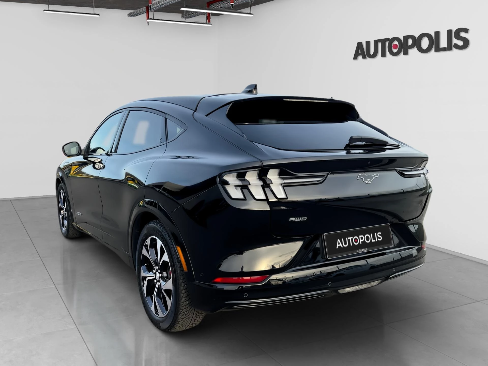 Ford-Mustang Mach-E-image-18