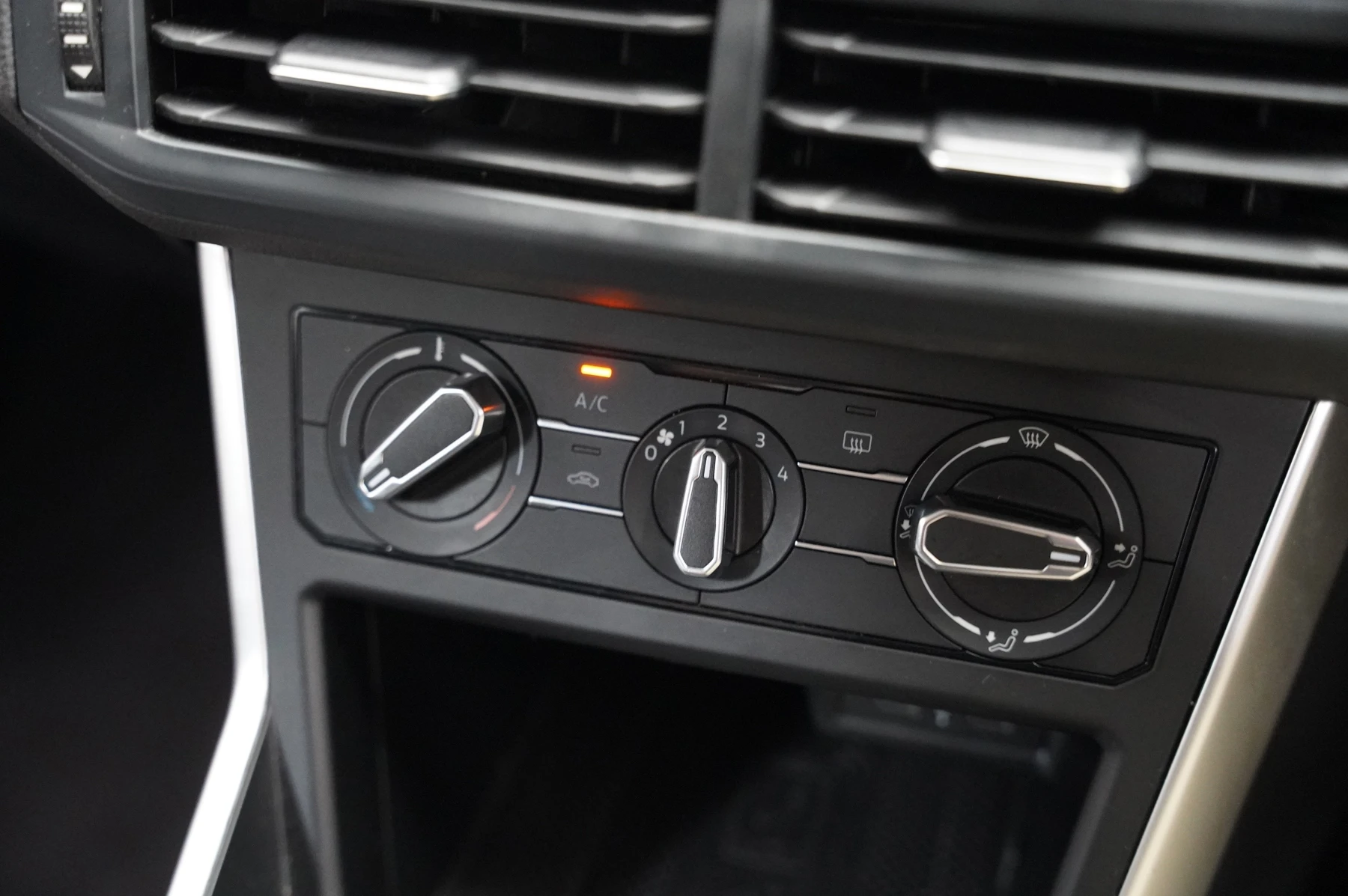 Volkswagen-Taigo-image-22