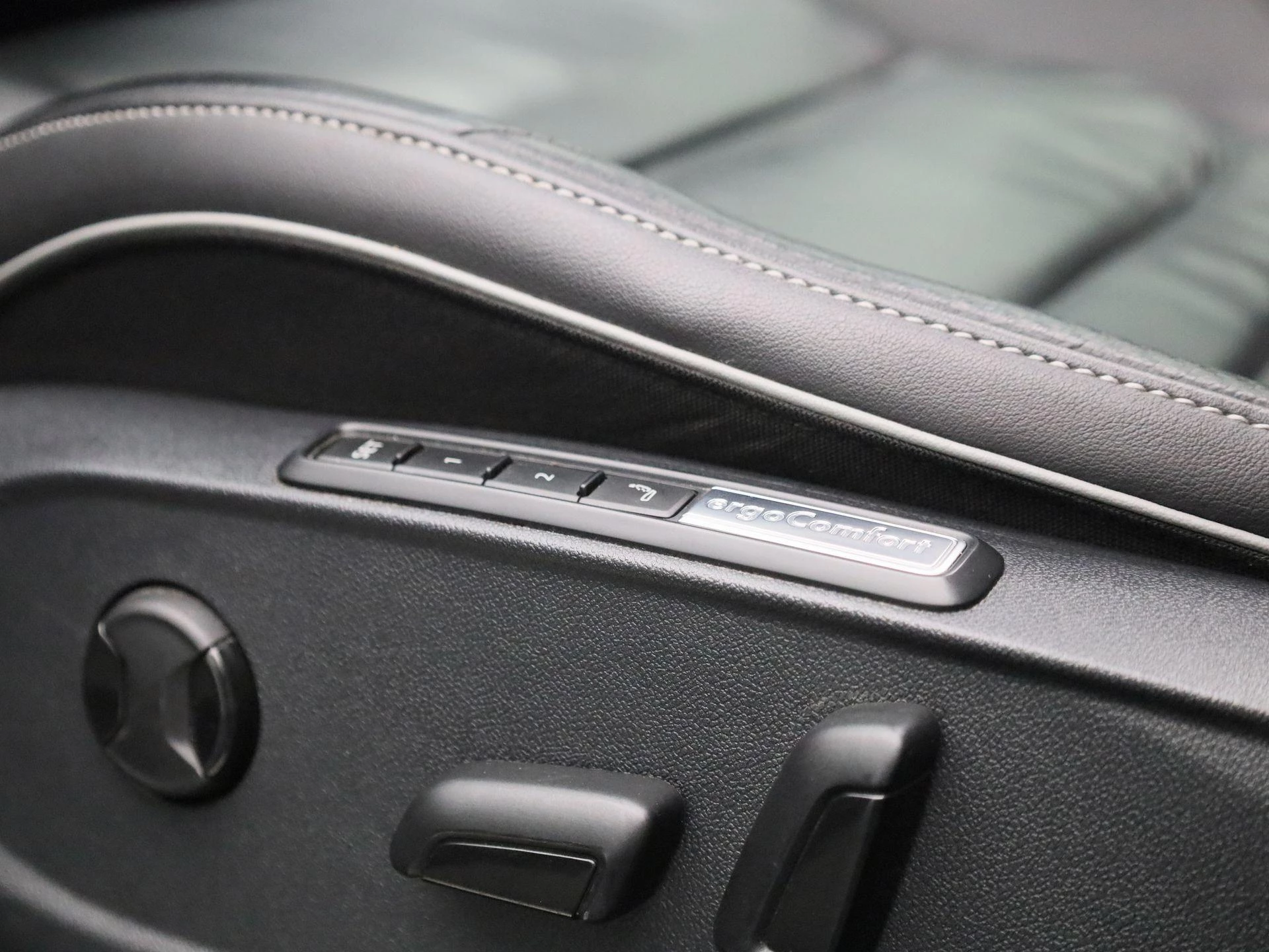Volkswagen-Arteon-image-38