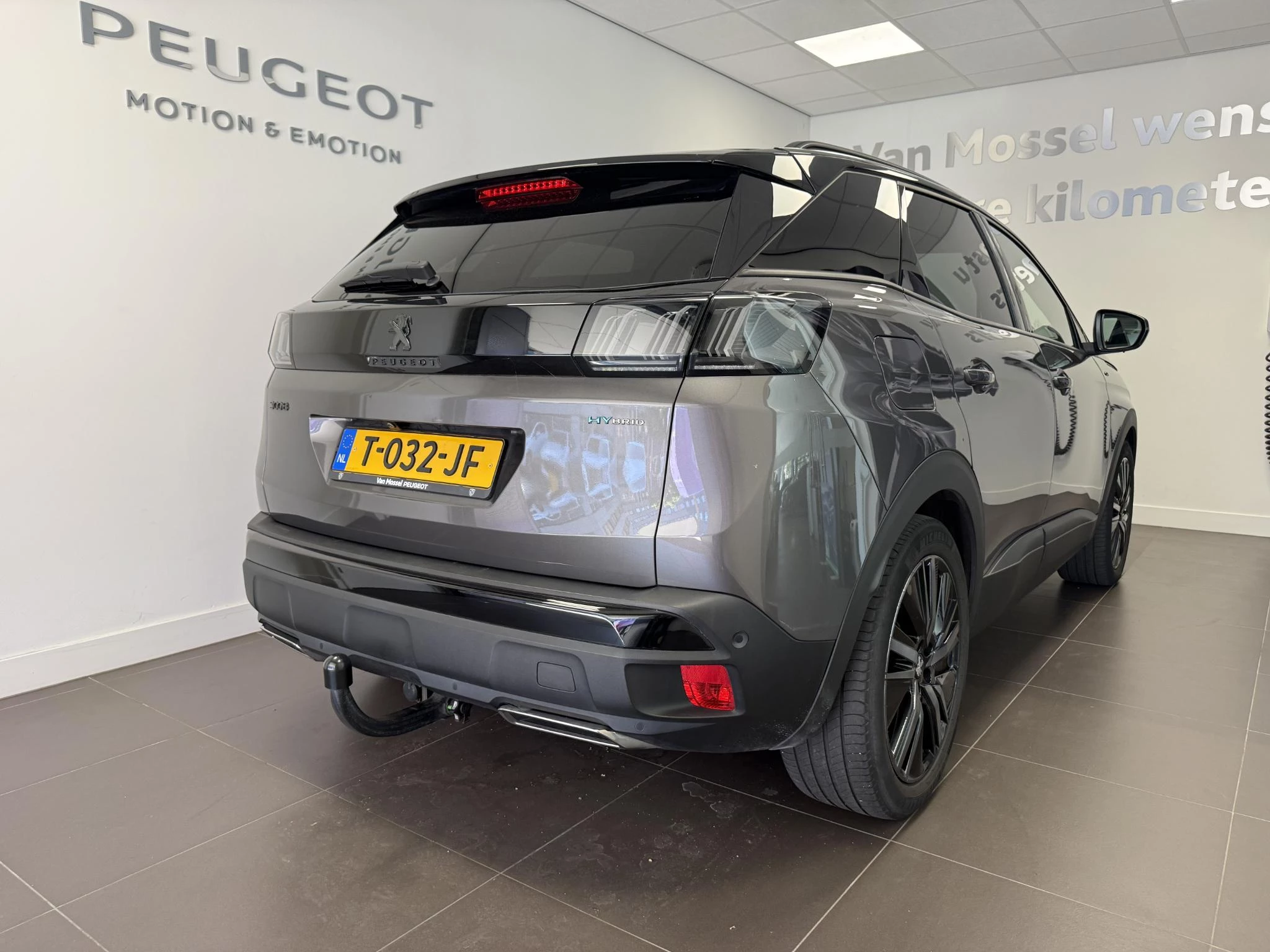 Peugeot 3008 1.6 HYbrid 225 GT