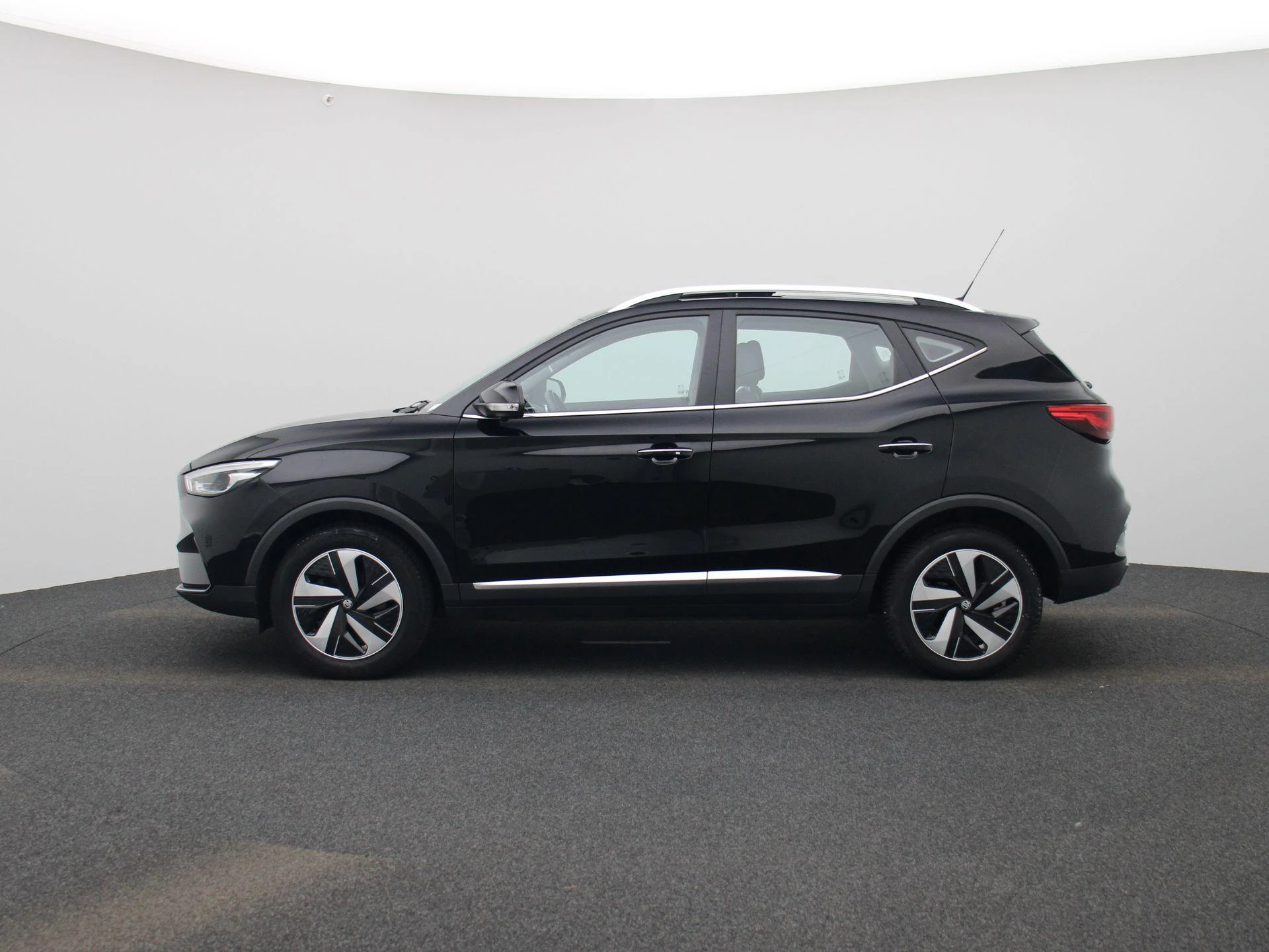 MG ZS EV Long Range Luxury 70 kWh