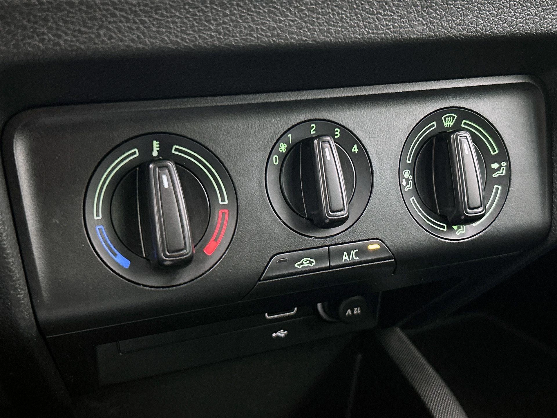 Škoda-Fabia-image-14