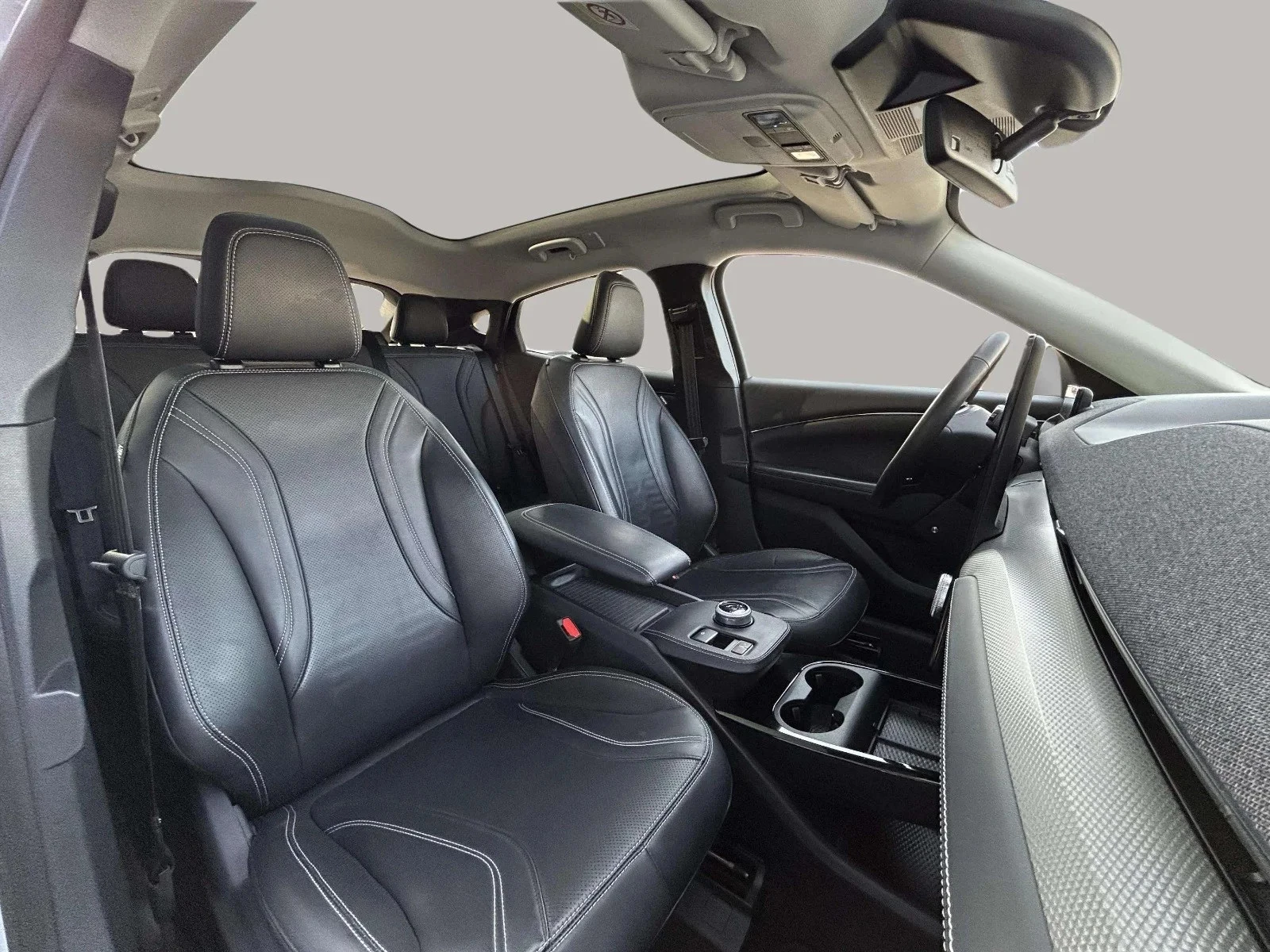 Ford-Mustang Mach-E-image-13