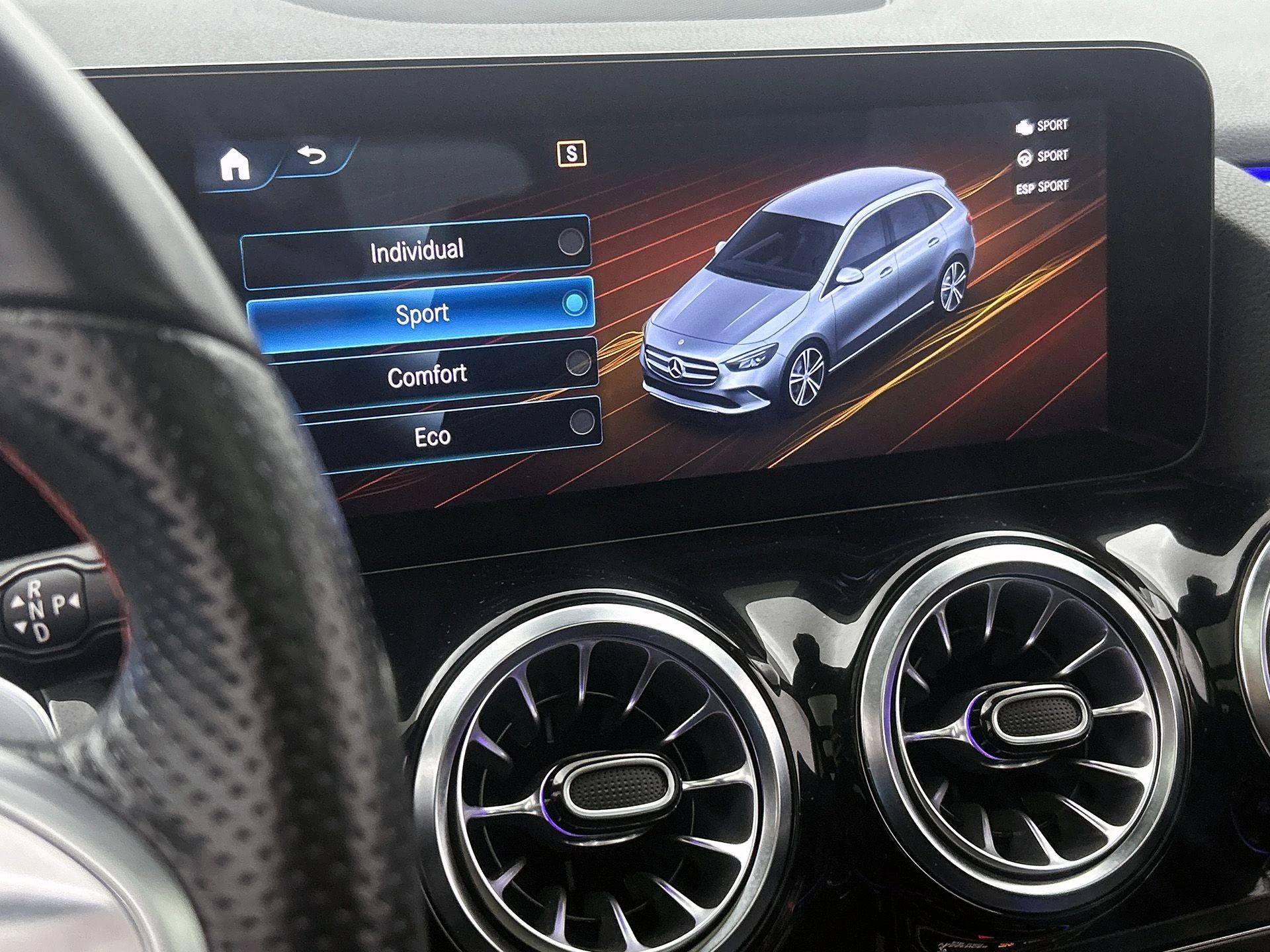 Mercedes-Benz-B-Klasse-image-11