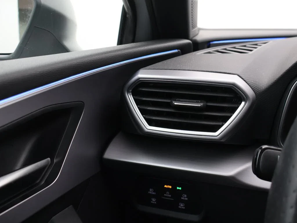 SEAT-Leon-image-26