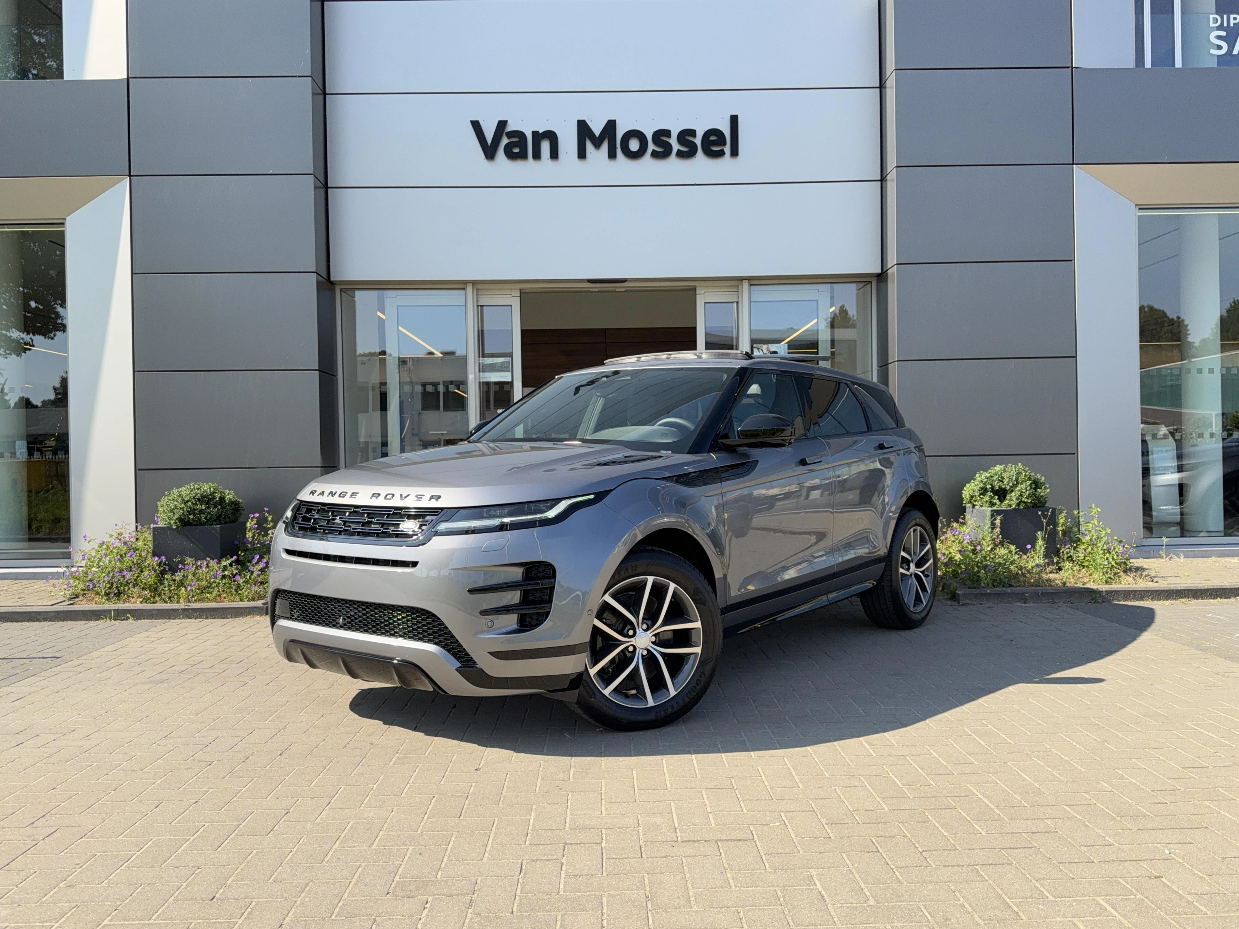 Land Rover-Range Rover Evoque-image-0