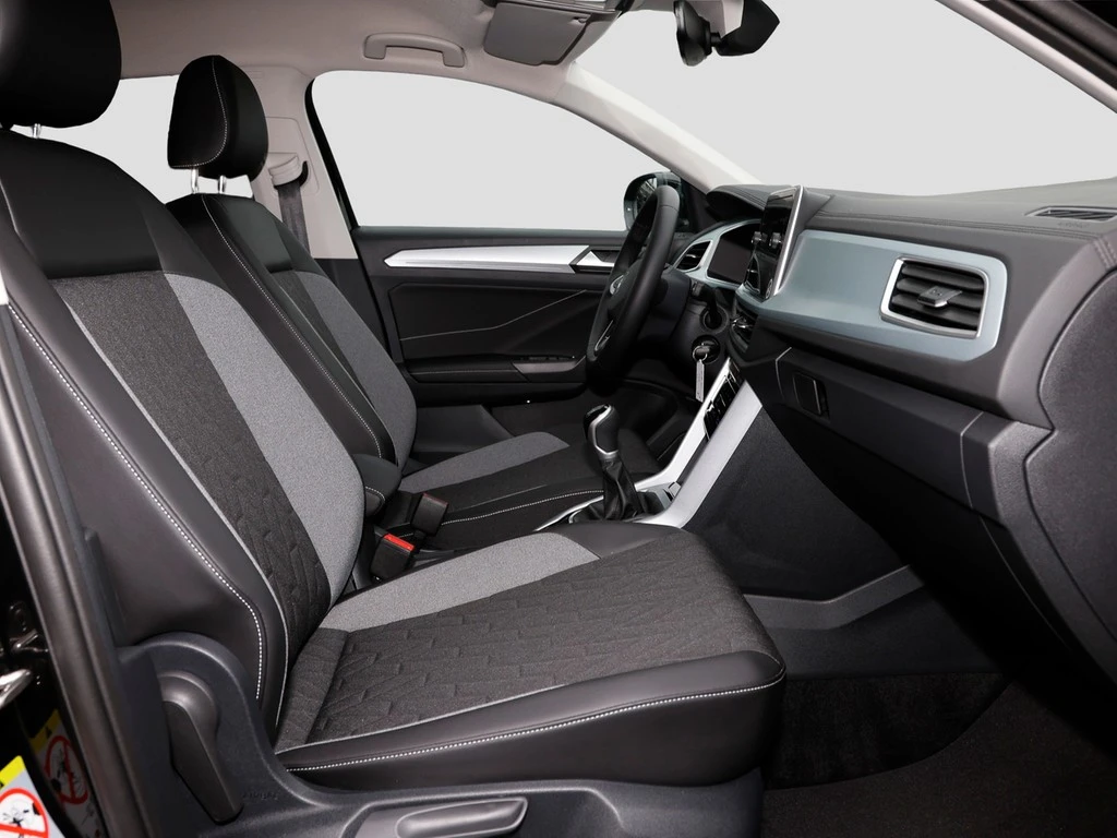 Volkswagen-T-Roc-image-6