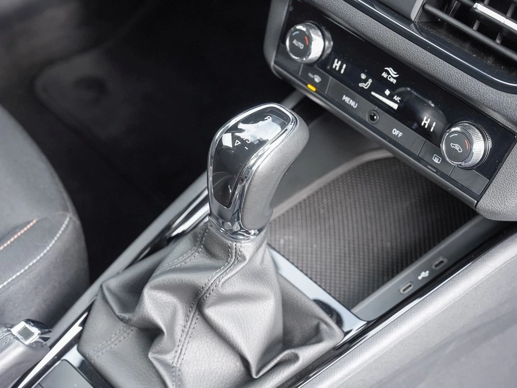 Škoda Kamiq 1,0 TSI DSG Ambition,LED,ACC,ALU Kamera,Climatronic,Park-Pilot
