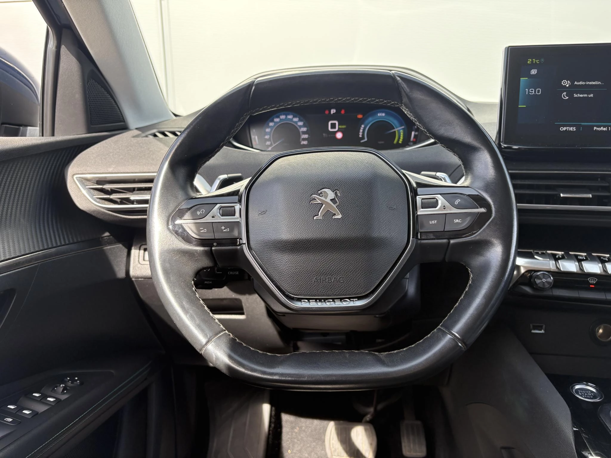 Peugeot-3008-image-10