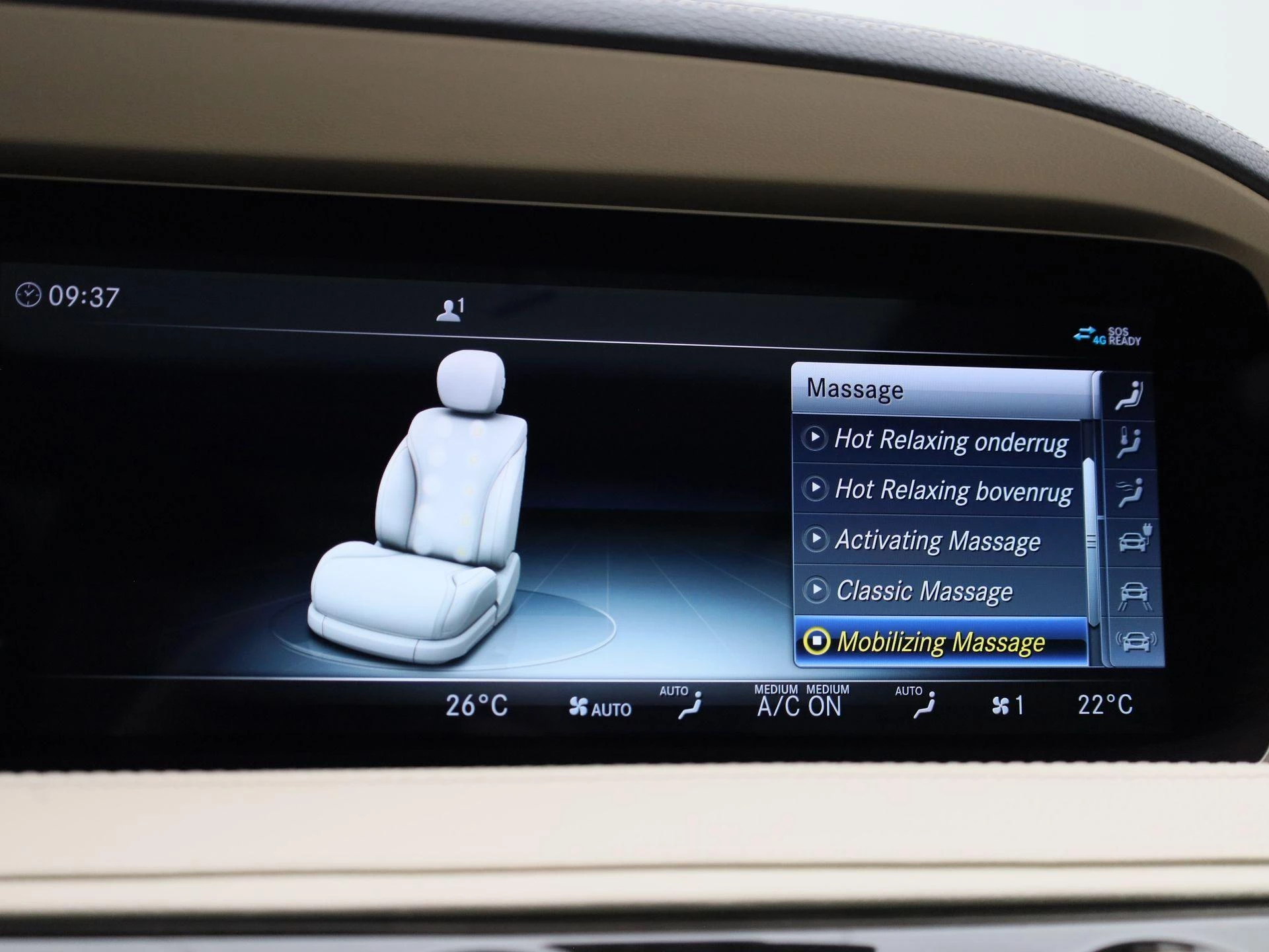 Mercedes-Benz-S-Klasse-image-32