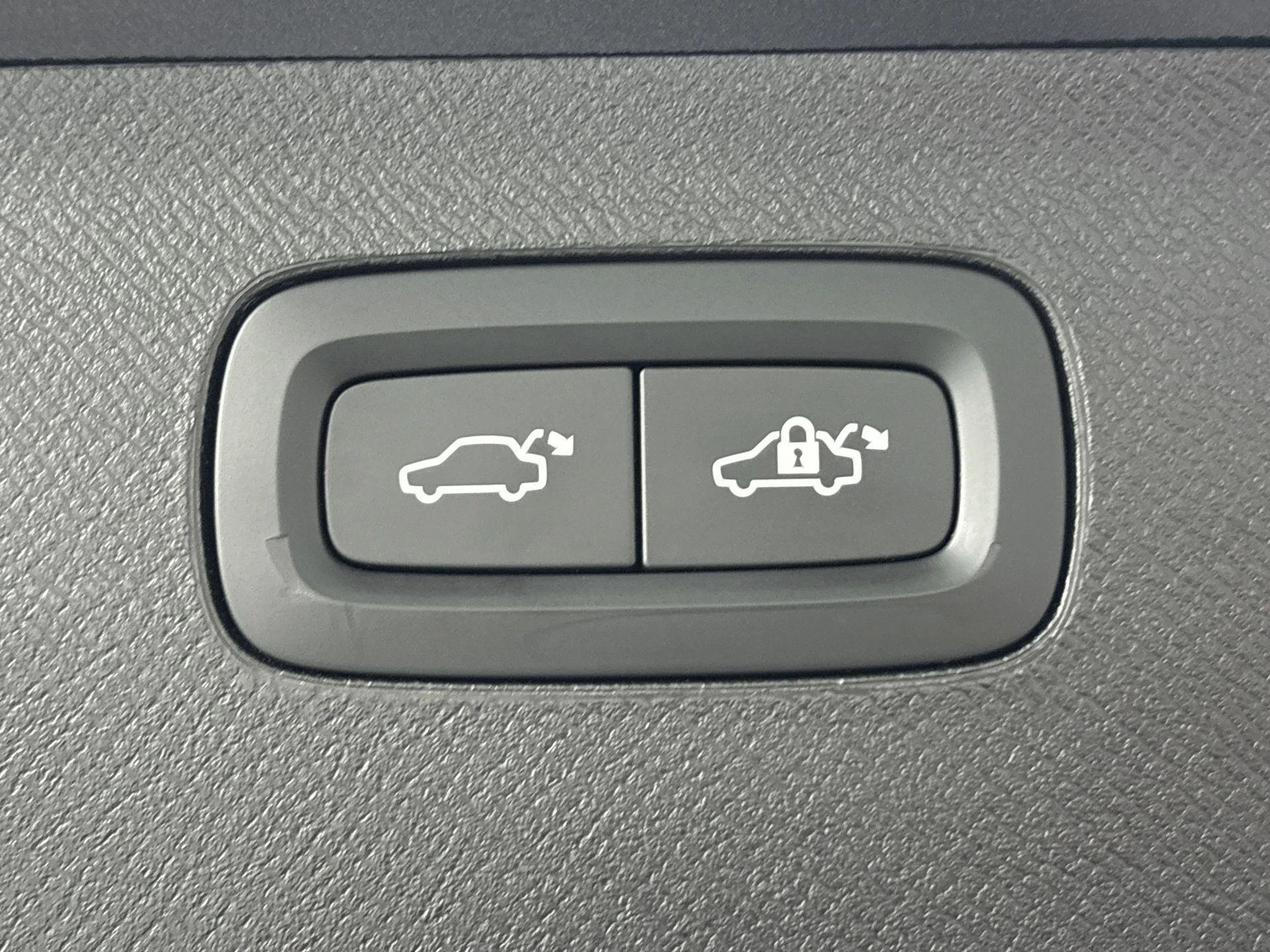 Volvo-XC90-image-25