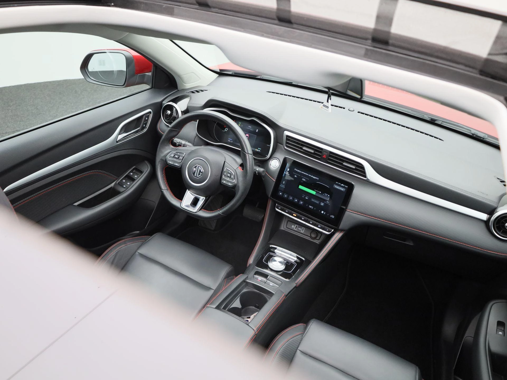 MG ZS EV Long Range Luxury 70 kWh