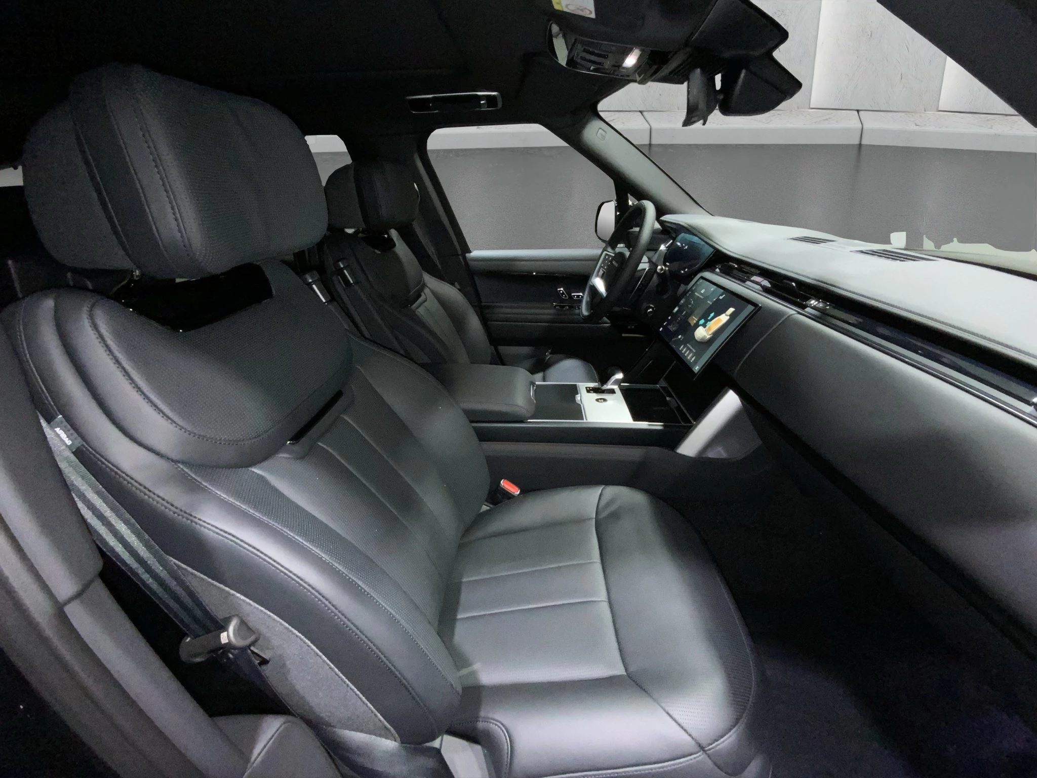 Land Rover Range Rover SV 4.4 P615 V8 LWB Massage