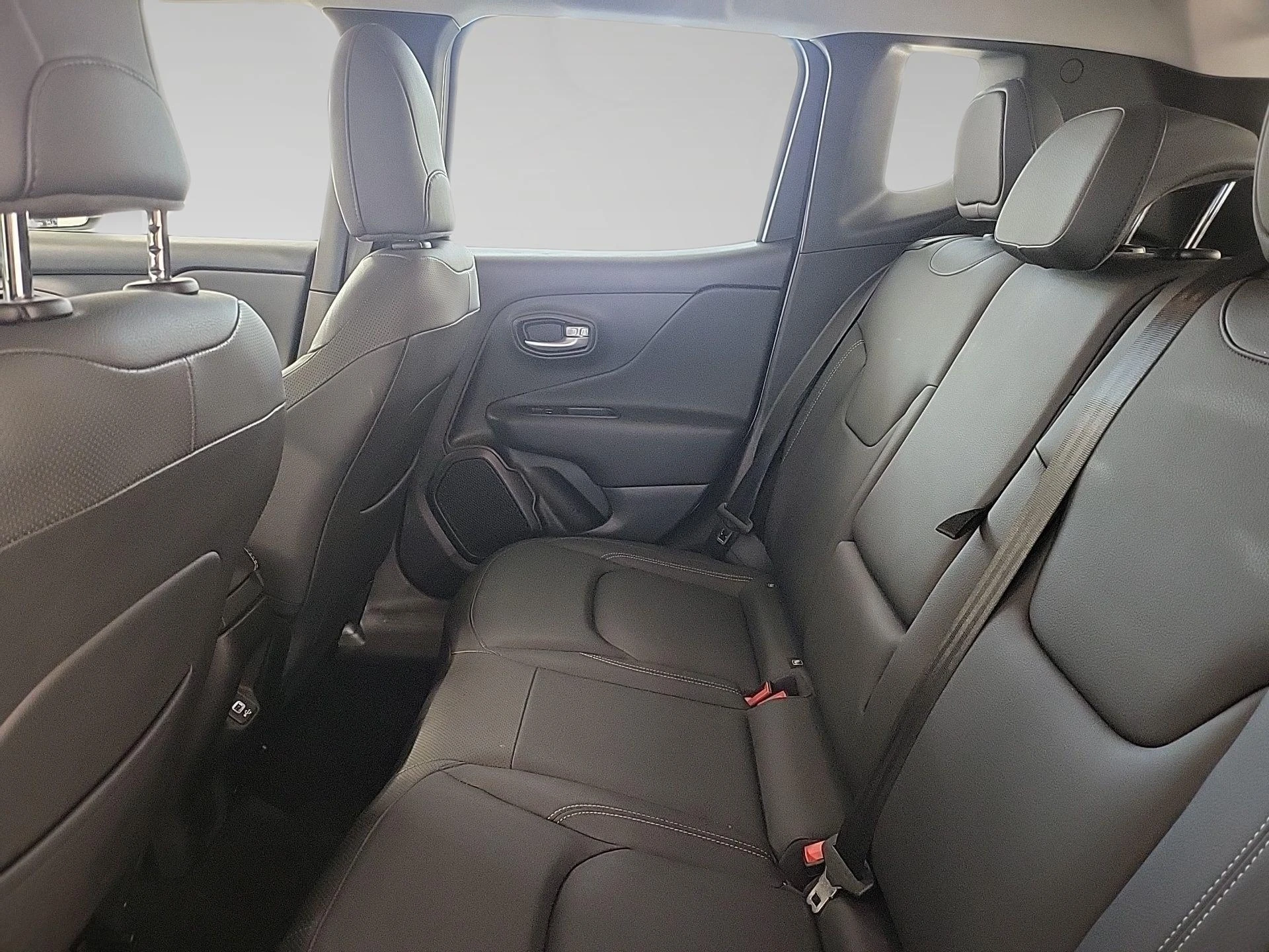 Jeep-Renegade-image-9