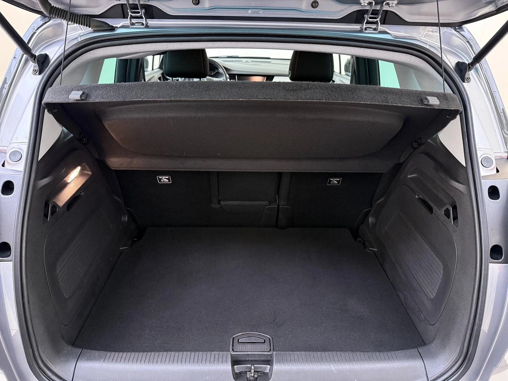 Opel-Crossland X-image-24