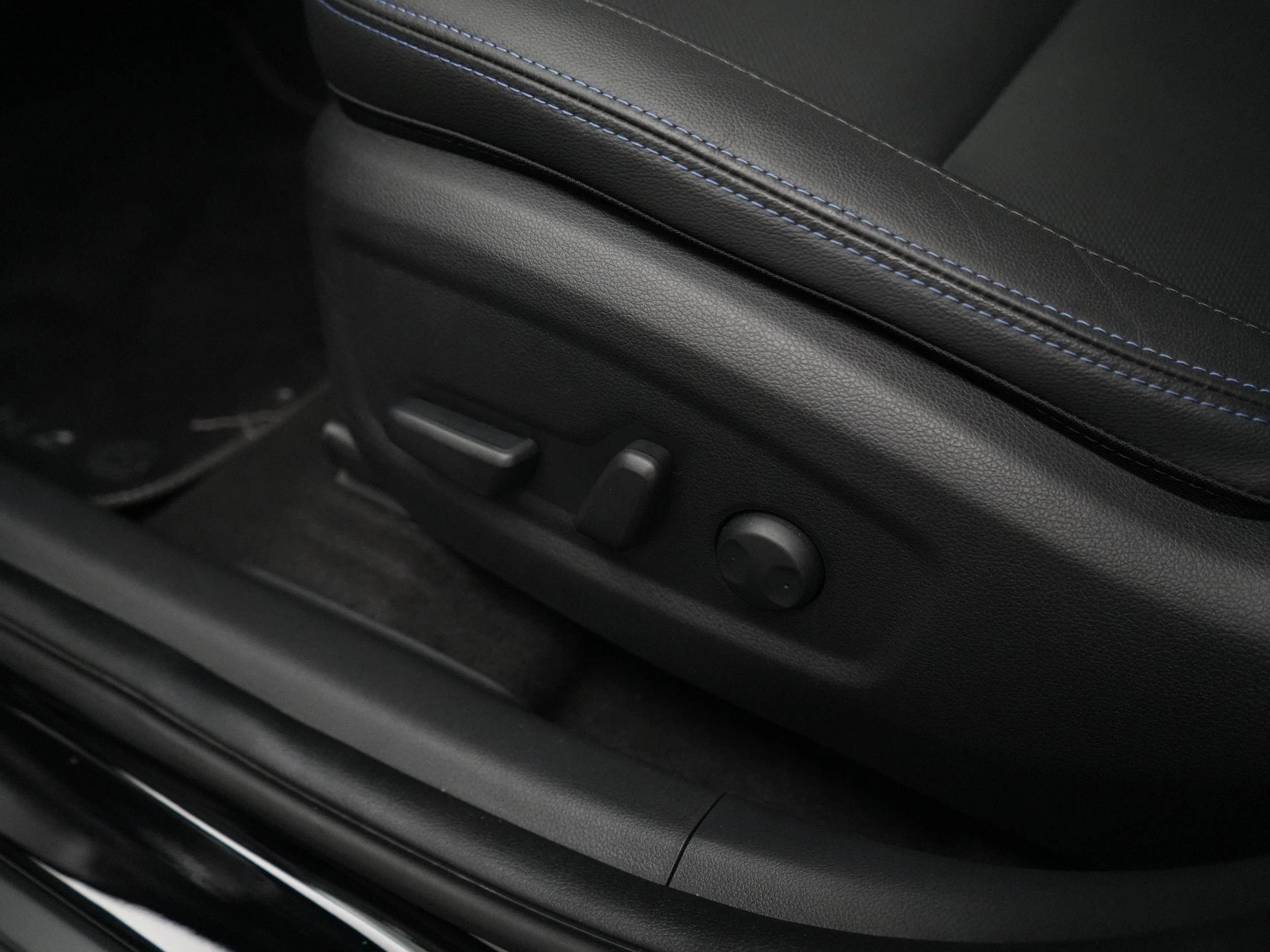 Hyundai Kona EV Premium 64 kWh