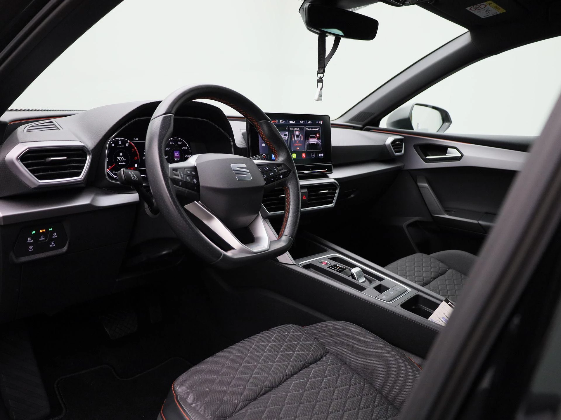 SEAT-Leon-image-32