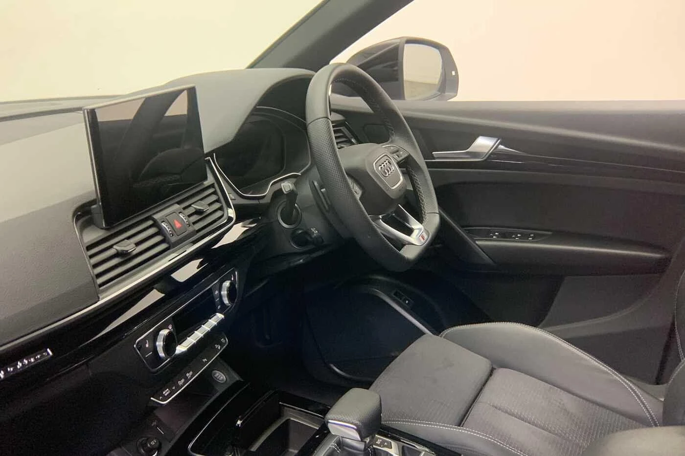 Audi-Q5-image-1