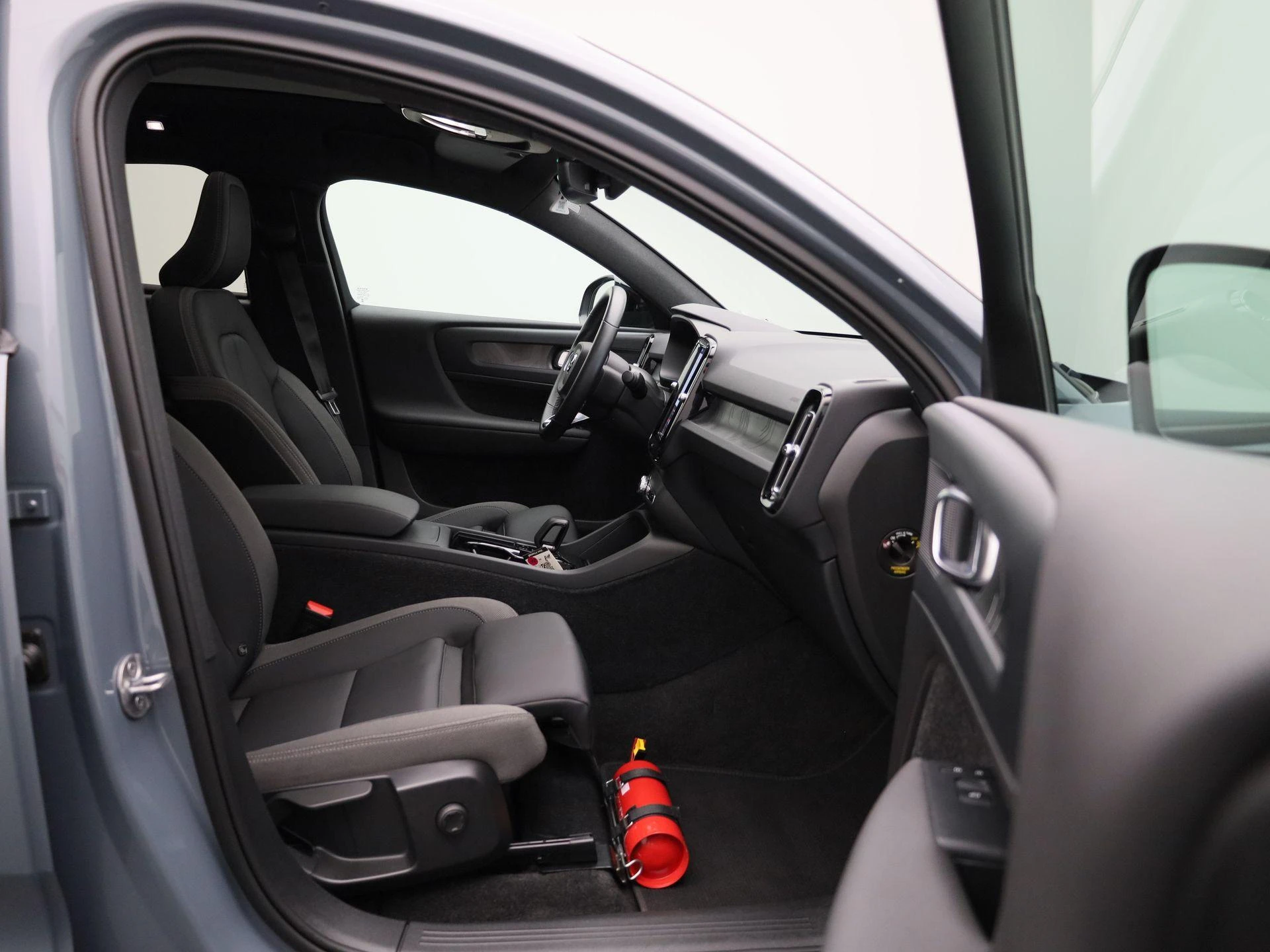 Volvo-C40-image-36