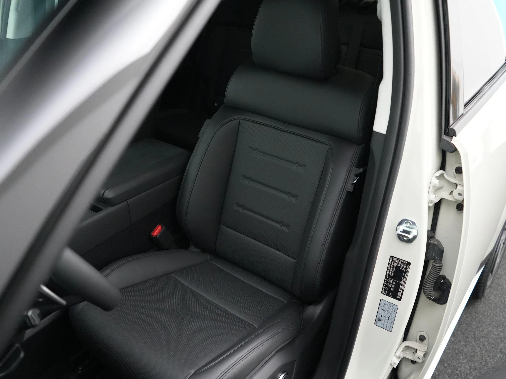 Hyundai-Santa Fe-image-7