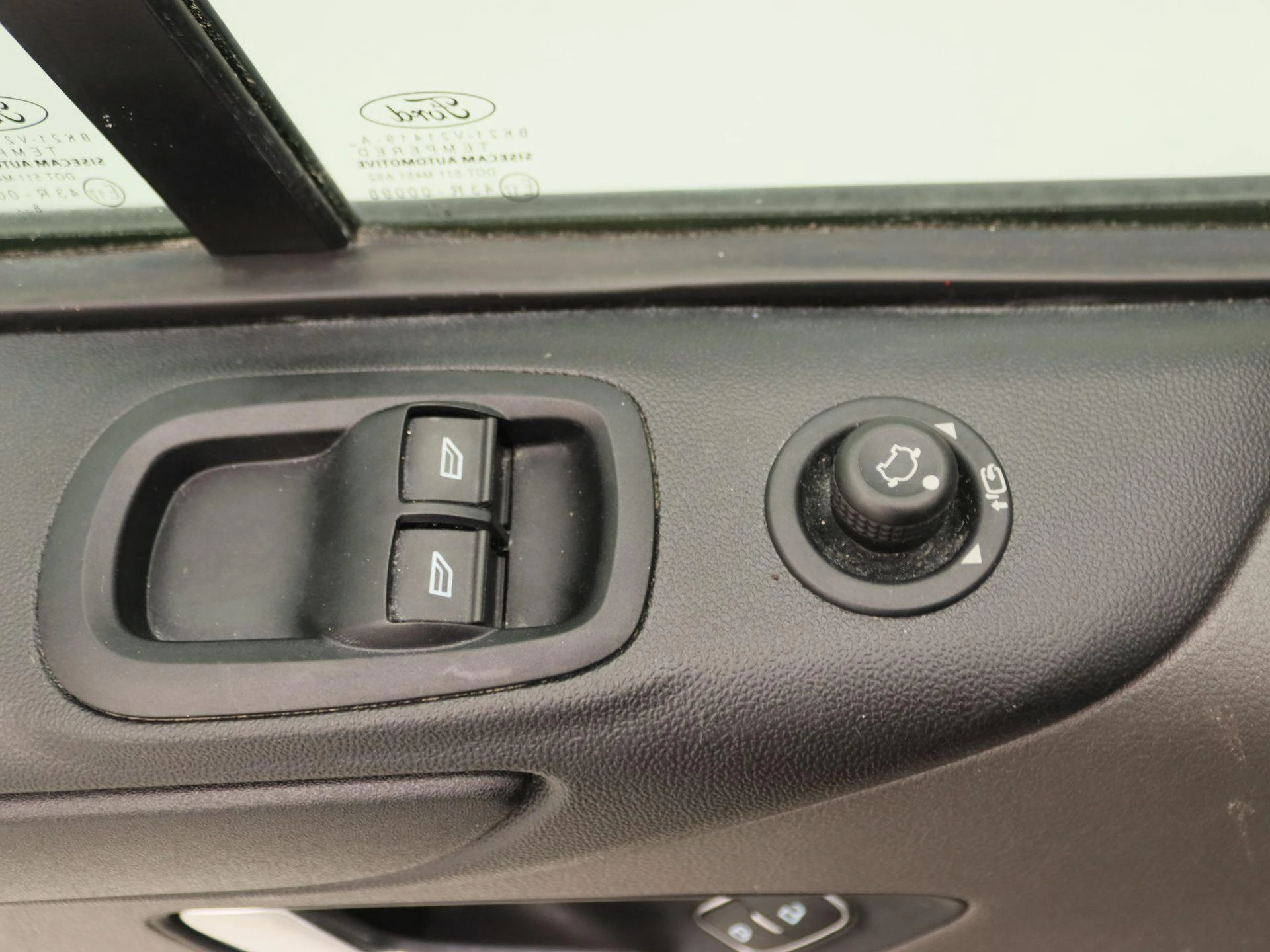 Ford-Transit Custom-image-19