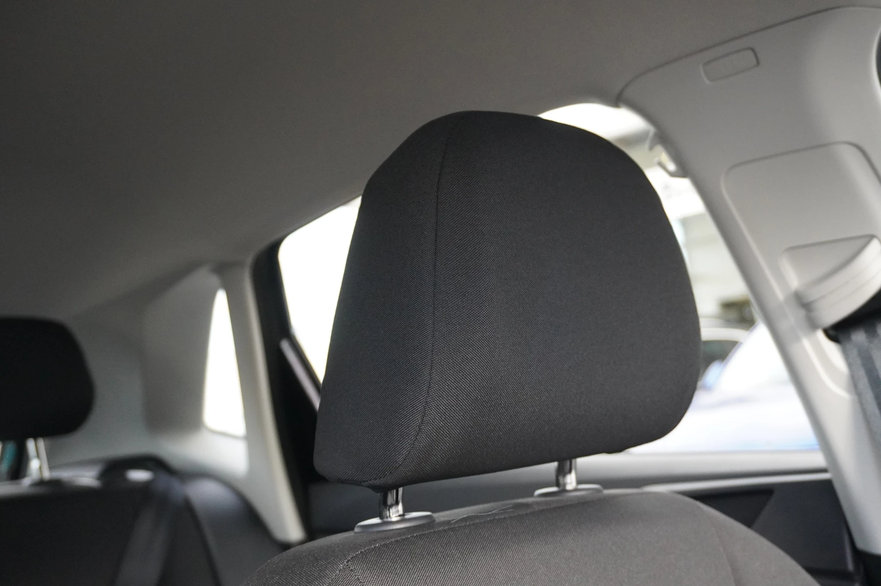 Volkswagen-Polo-image-35