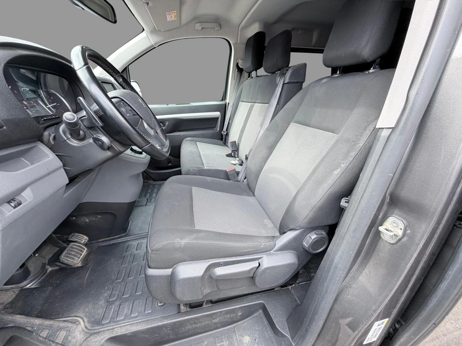 Peugeot-Expert-image-6