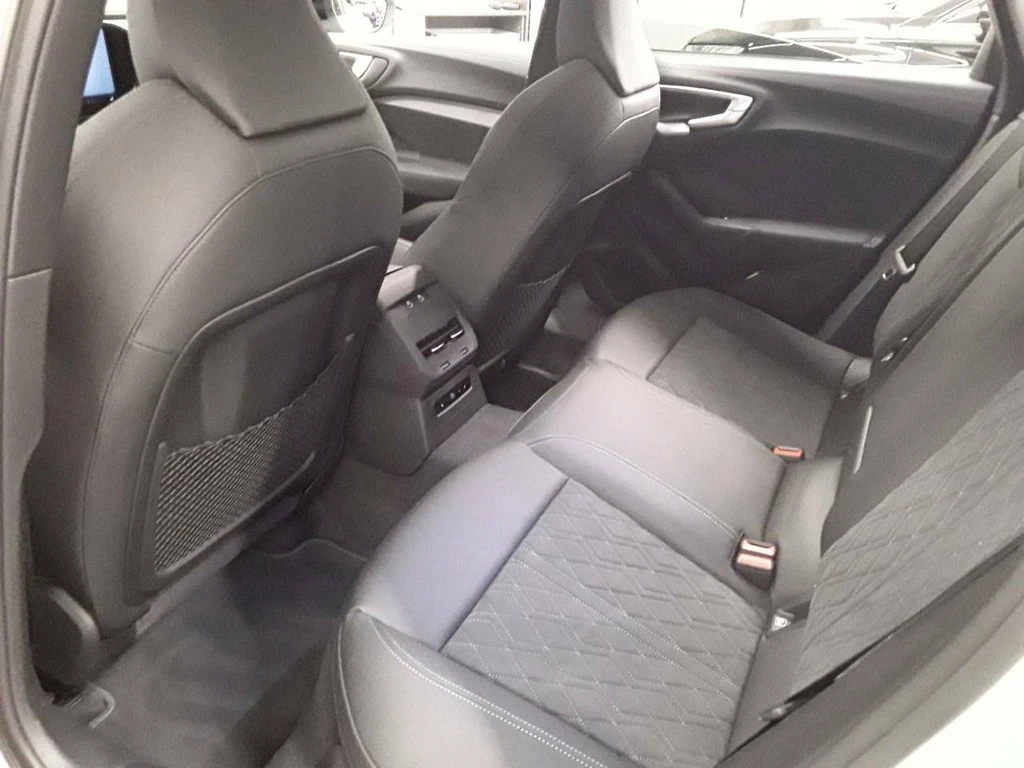 Audi-S5-image-4
