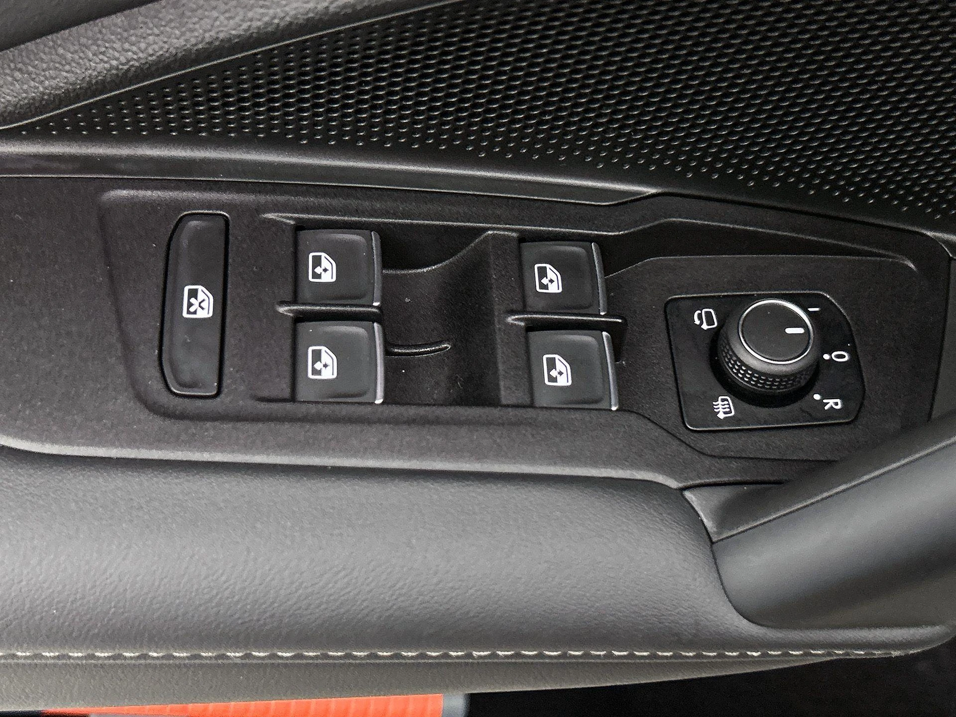 Volkswagen-Tiguan-image-39