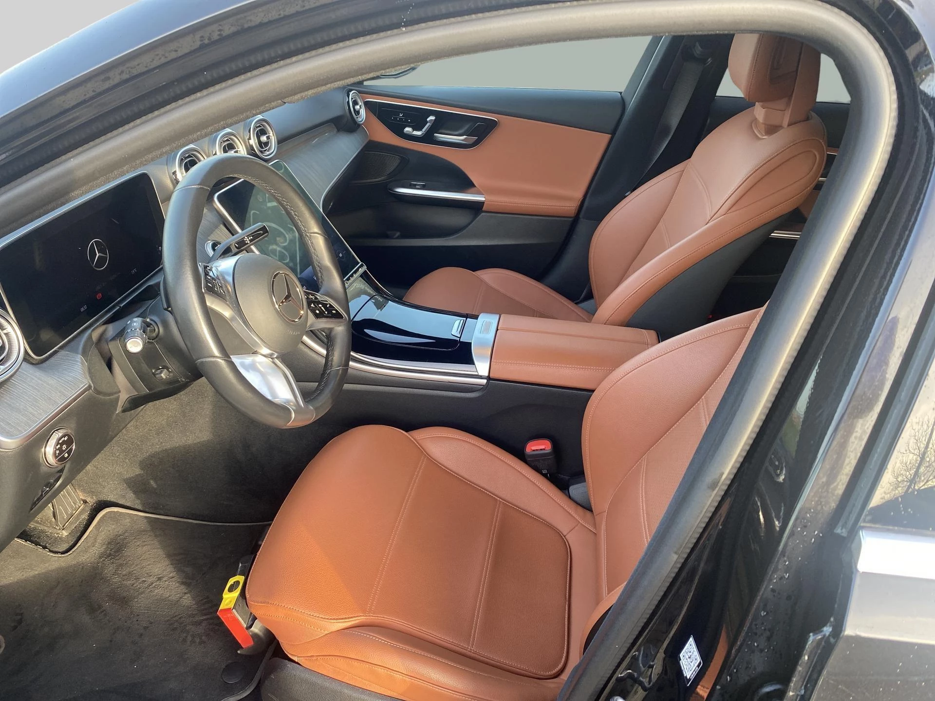 Mercedes-Benz C-Klasse 300 e Luxury Line + LEDER + DIGITAL LIGHT + 360 CAMERA +