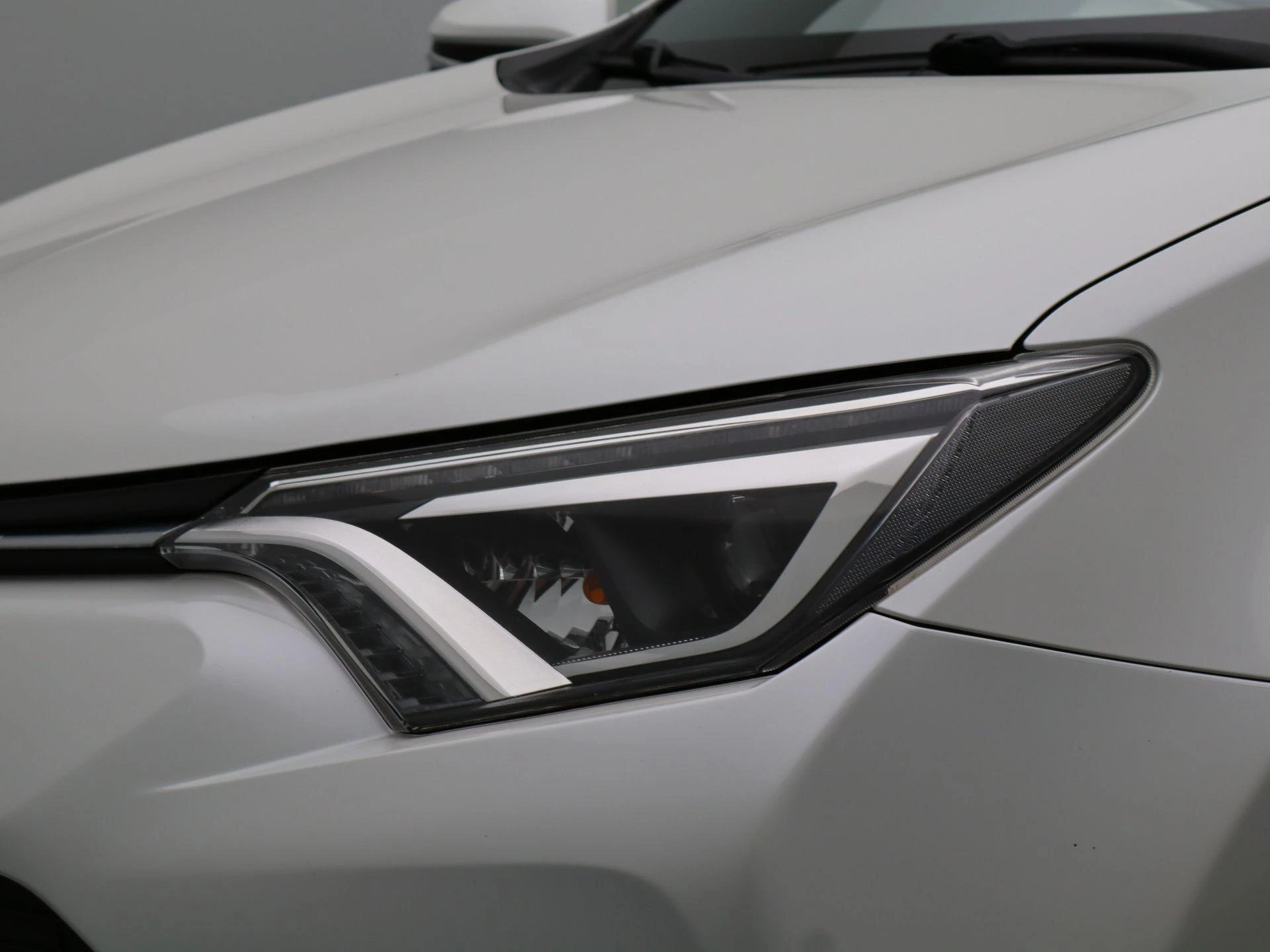 Toyota-RAV4-image-14