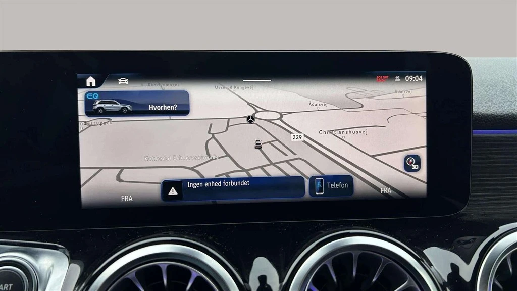 Mercedes-Benz-EQB-image-15