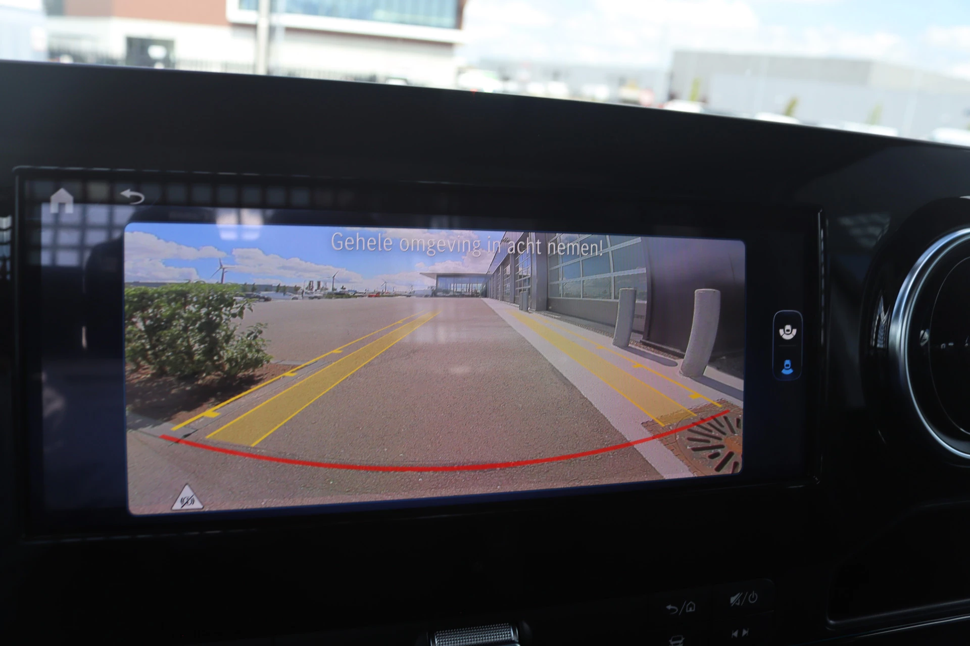 Mercedes-Benz-Sprinter-image-7