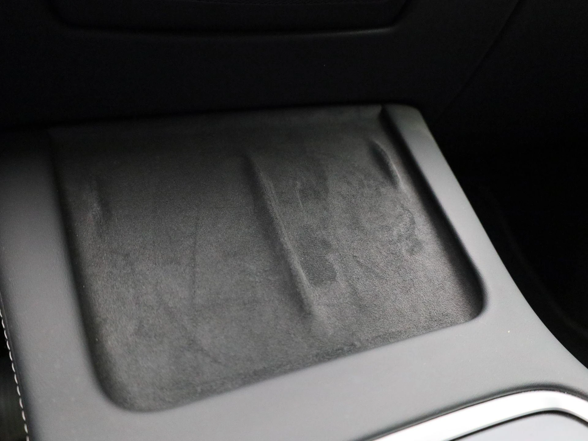 Tesla-Model Y-image-25