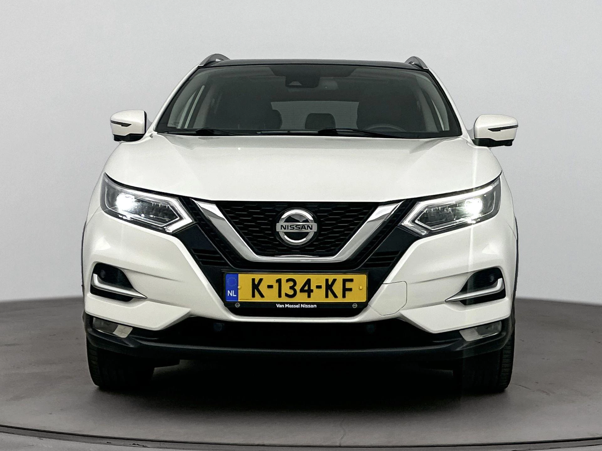 Nissan-QASHQAI-image-8