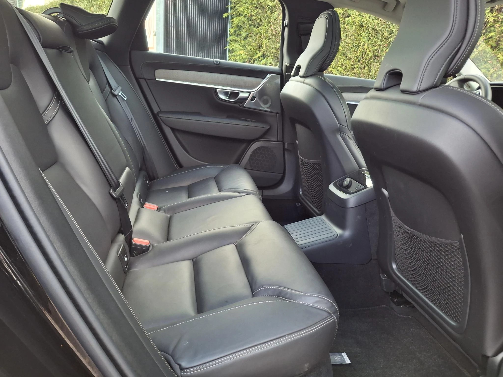 Volvo-V90-image-37