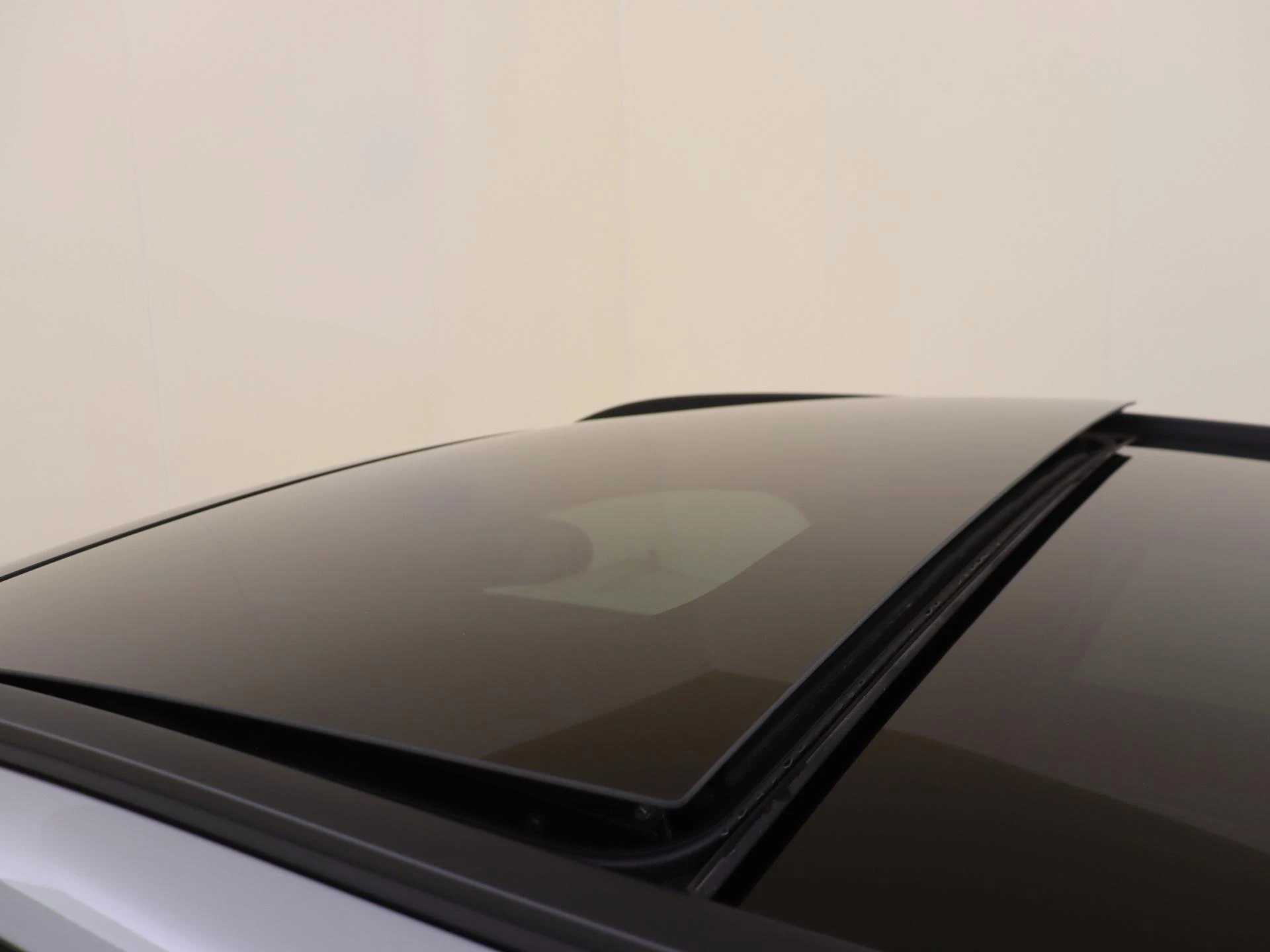 Mercedes-Benz-E-Klasse-image-35