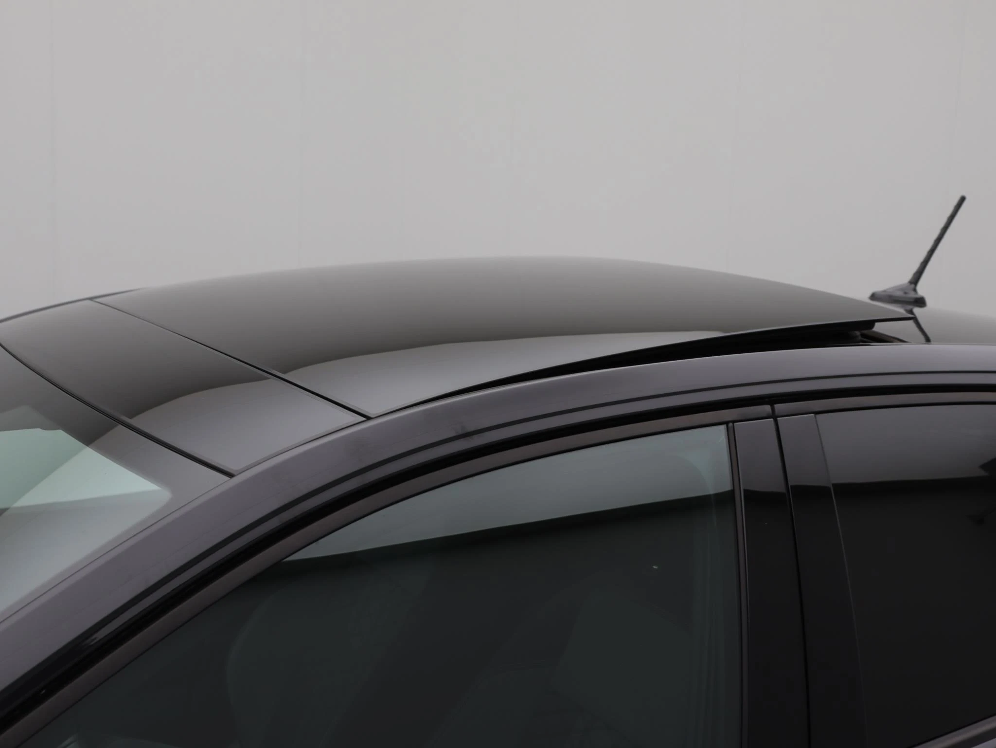Volkswagen-Polo-image-16