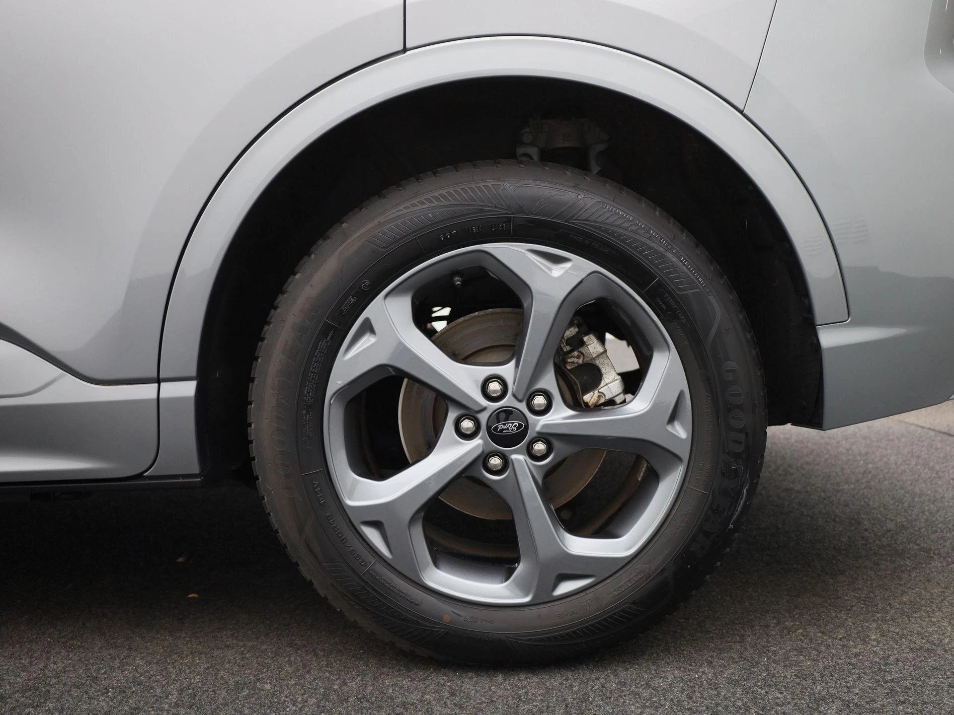 Ford-Kuga-image-12