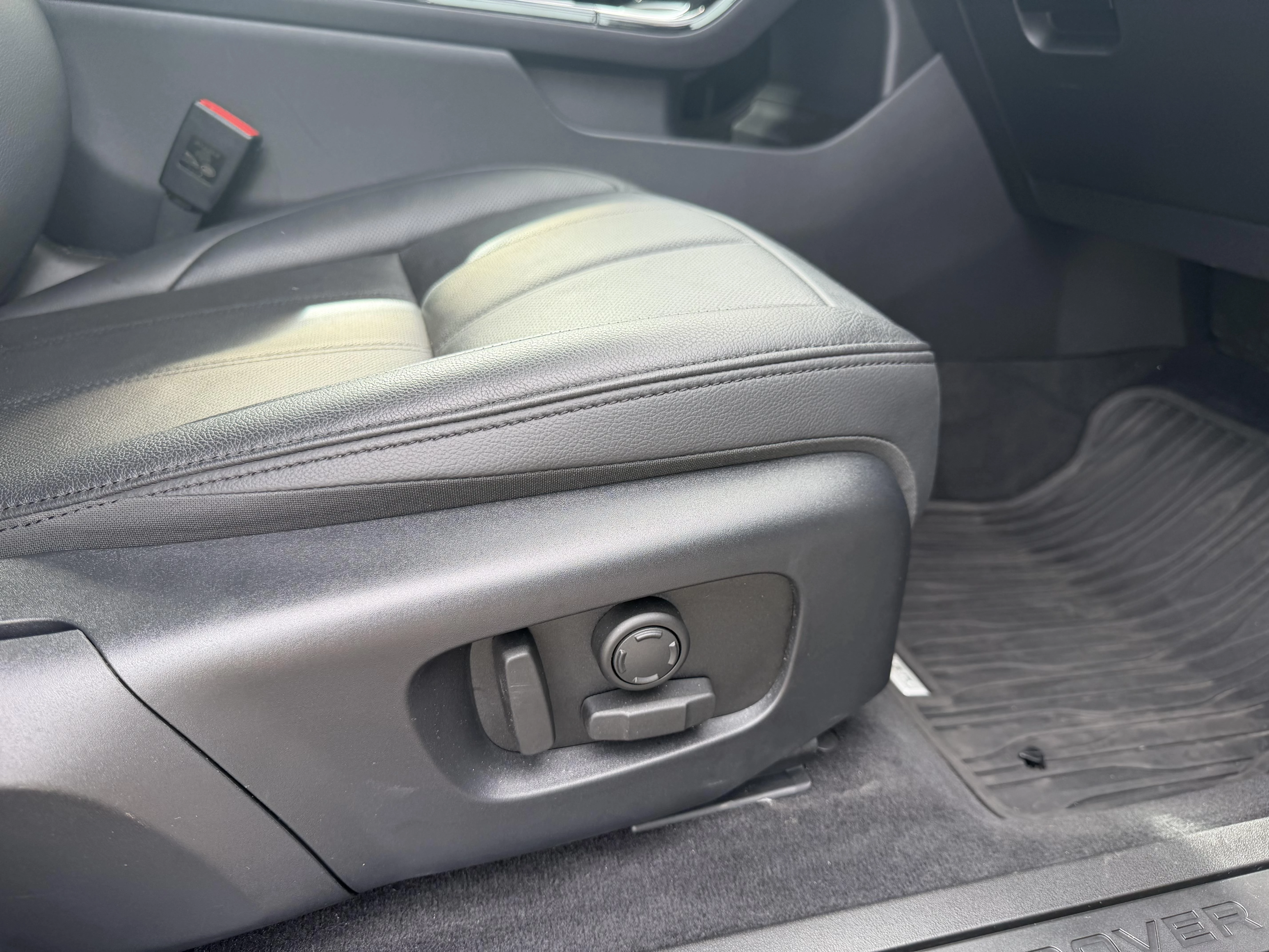 Land Rover Range Rover Evoque P160 S FWD Auto. 23MY