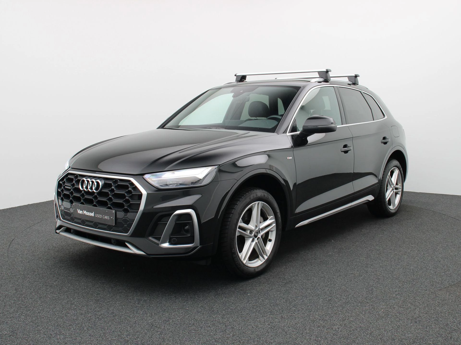 Audi-Q5-image-0