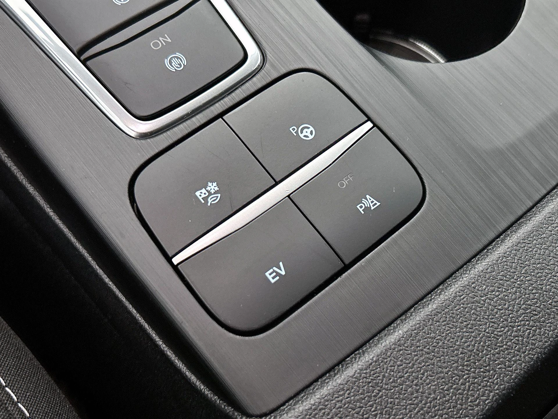 Ford-Kuga-image-11