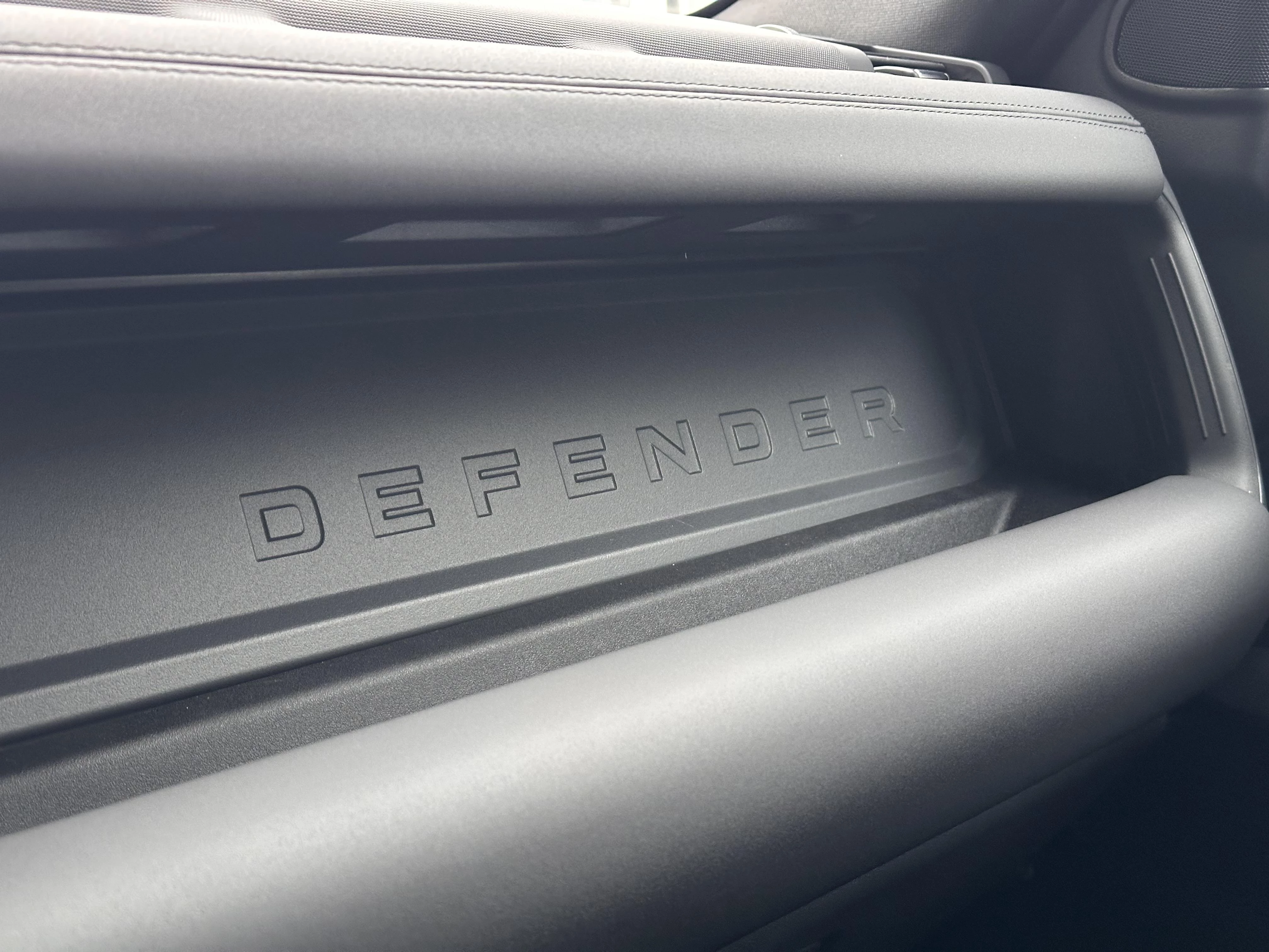 Land Rover-Defender-image-35