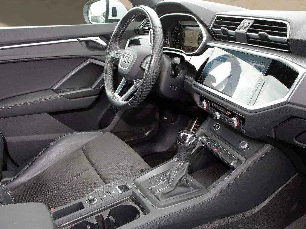 Audi Q3 45 TFSI e S line 360°CAM*LED*NAVI*VIRTAL*SHZ*