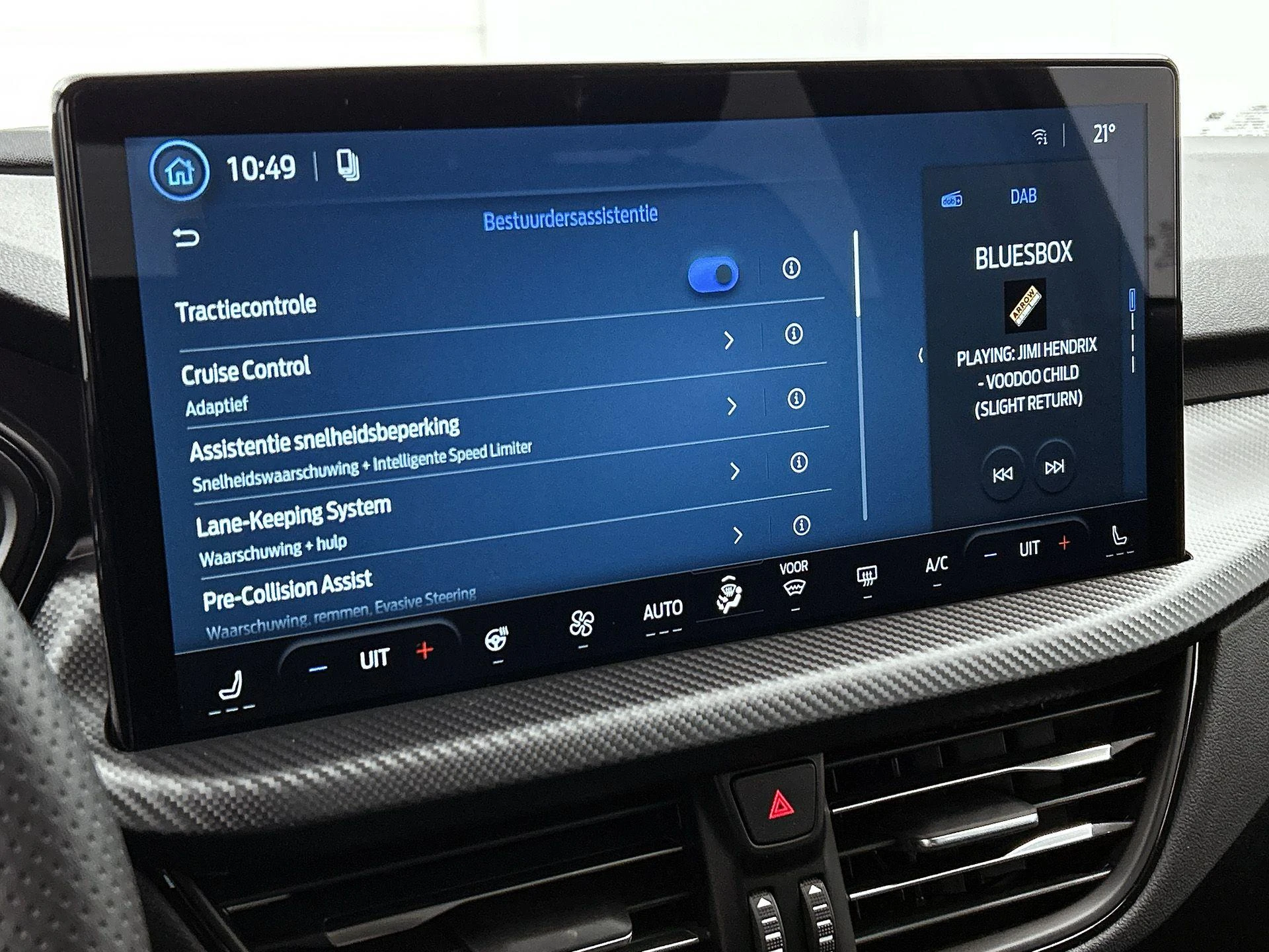 Ford-Kuga-image-14
