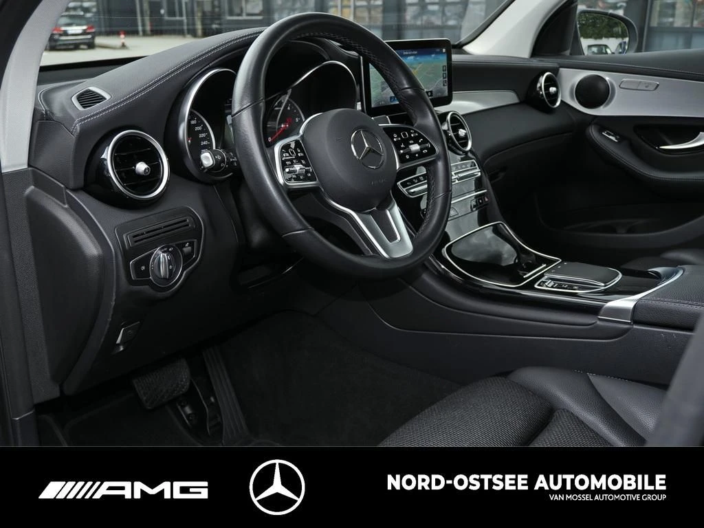 Mercedes-Benz GLC 300 de 4M KAMERA TEMPOMAT LED SITZHEIZUNG