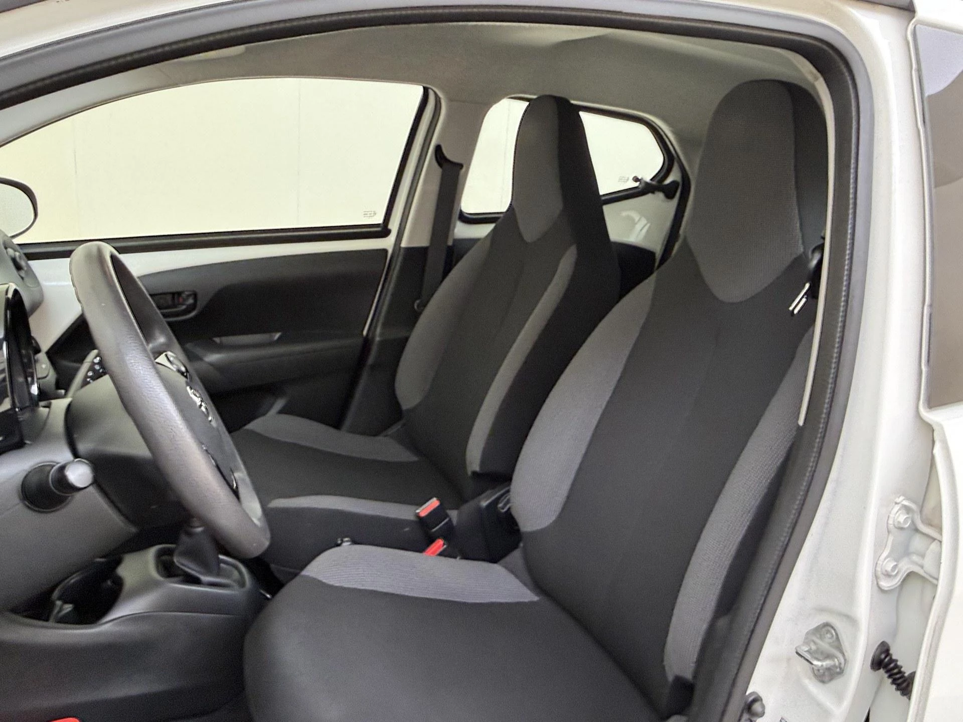 Toyota-Aygo-image-12