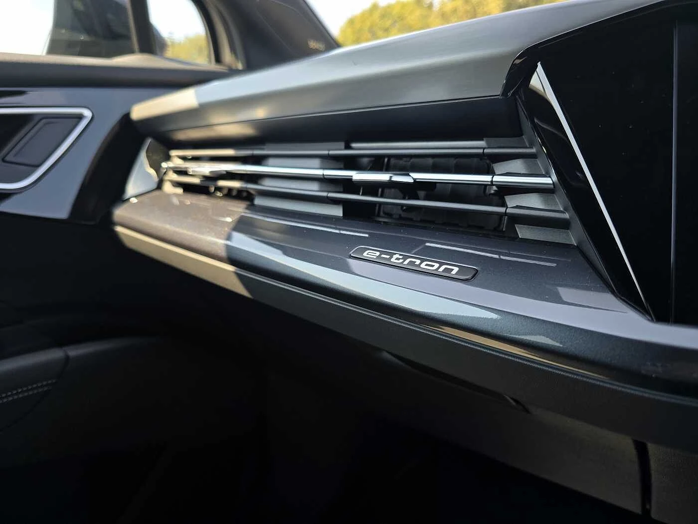 Audi-Q4 Sportback e-tron-image-26